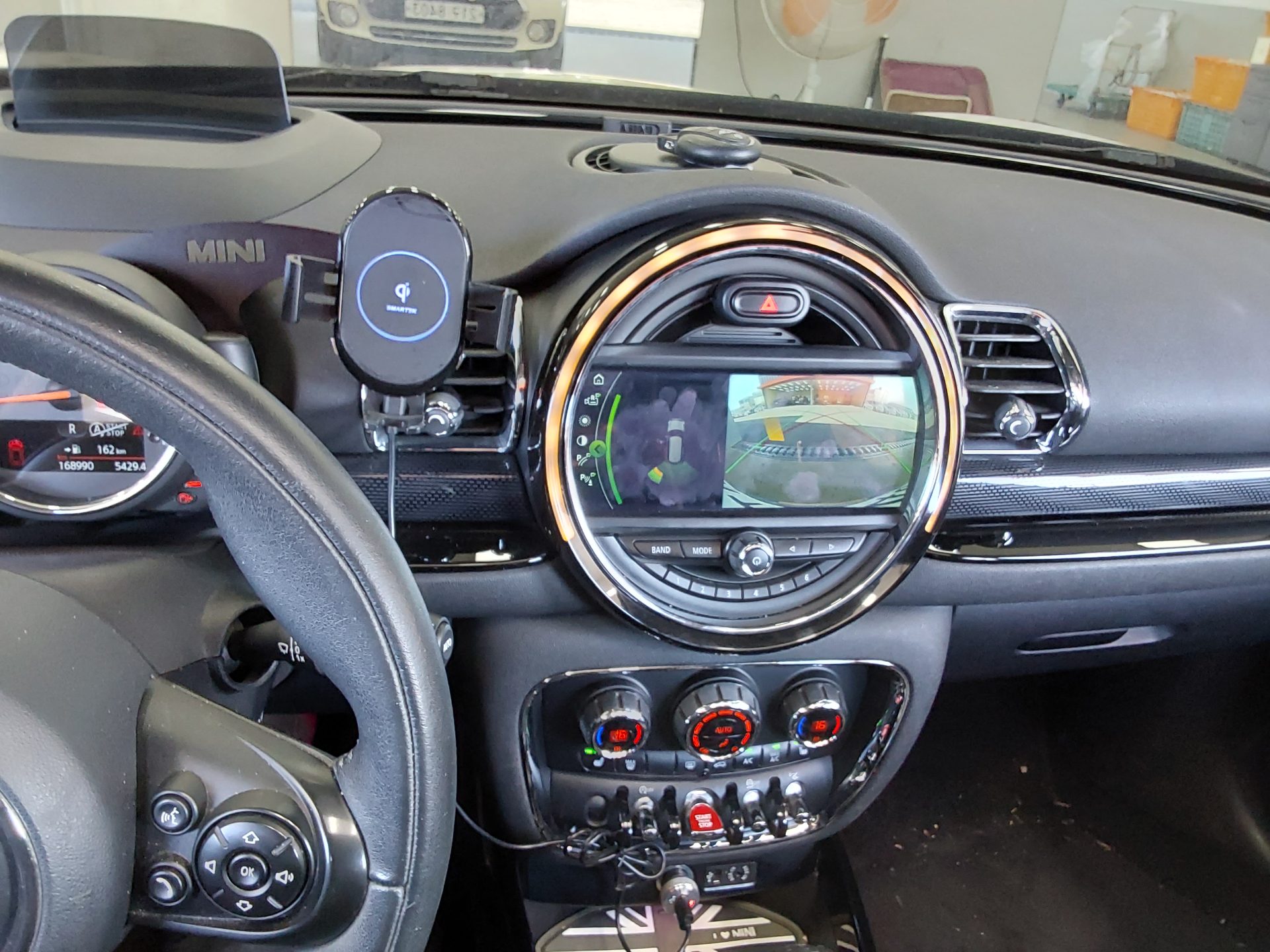 MINI CLUBMAN (2ND GEN) 1.5 HIGH TRIM 2017 - zdjęcie 17