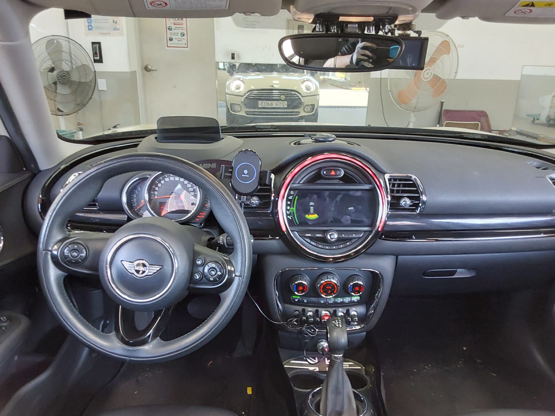 MINI CLUBMAN (2ND GEN) 1.5 HIGH TRIM 2017 - zdjęcie 11