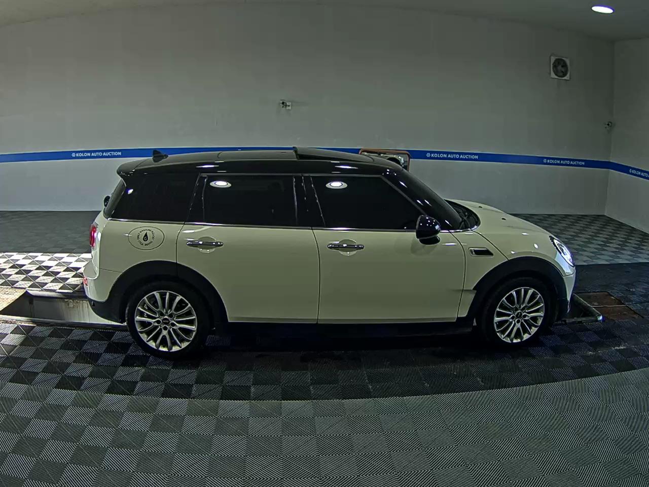MINI CLUBMAN (2ND GEN) 1.5 HIGH TRIM 2017 - zdjęcie 4