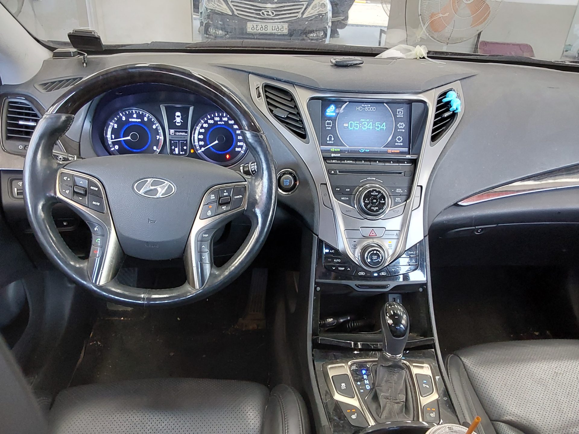 HYUNDAI GRANDEUR HG HG 240 LUXURY 2012 - zdjęcie 11