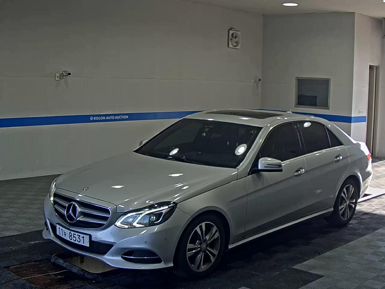 MERCEDES-BENZ E-CLASS (4TH GEN) E220 CDI BLUETEC AVANTGARDE 2015 - zdjęcie 2