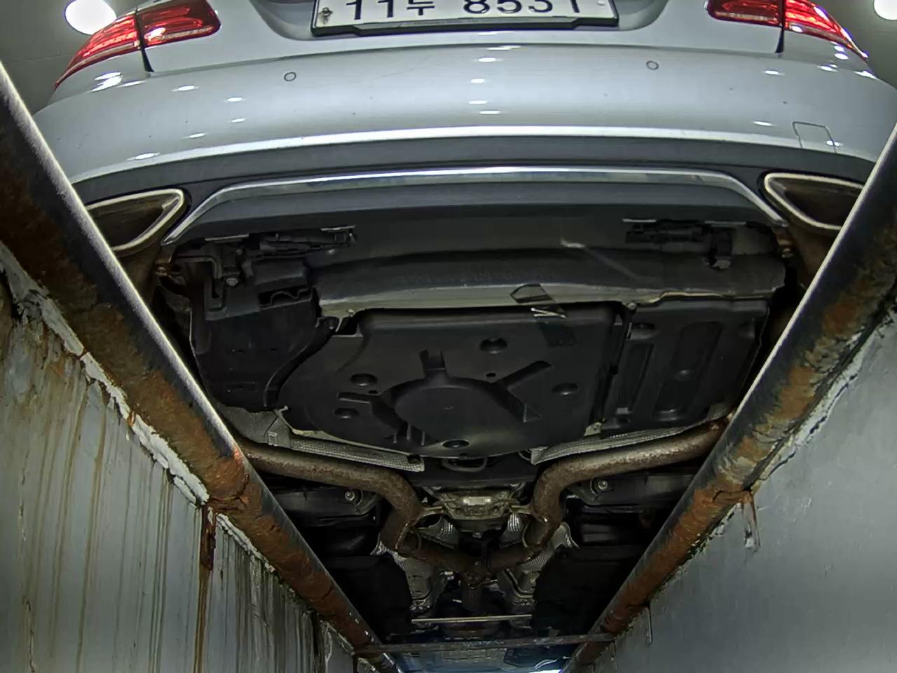 MERCEDES-BENZ E-CLASS (4TH GEN) E220 CDI BLUETEC AVANTGARDE 2015 - zdjęcie 8