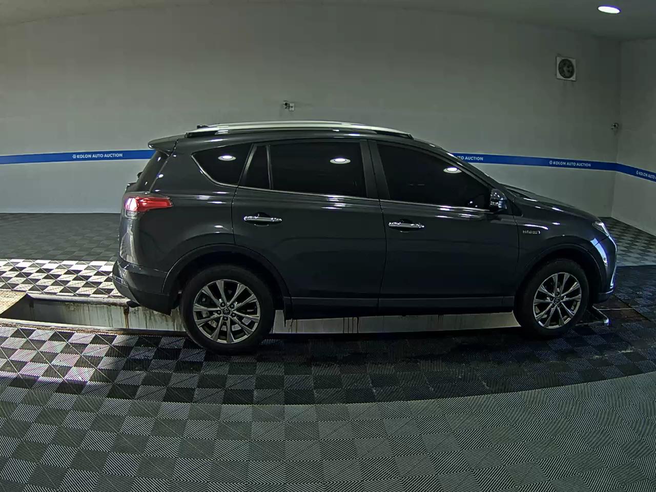 TOYOTA RAV4 (4TH GEN) 2.5 4WD HYBRID 2016 - zdjęcie 4