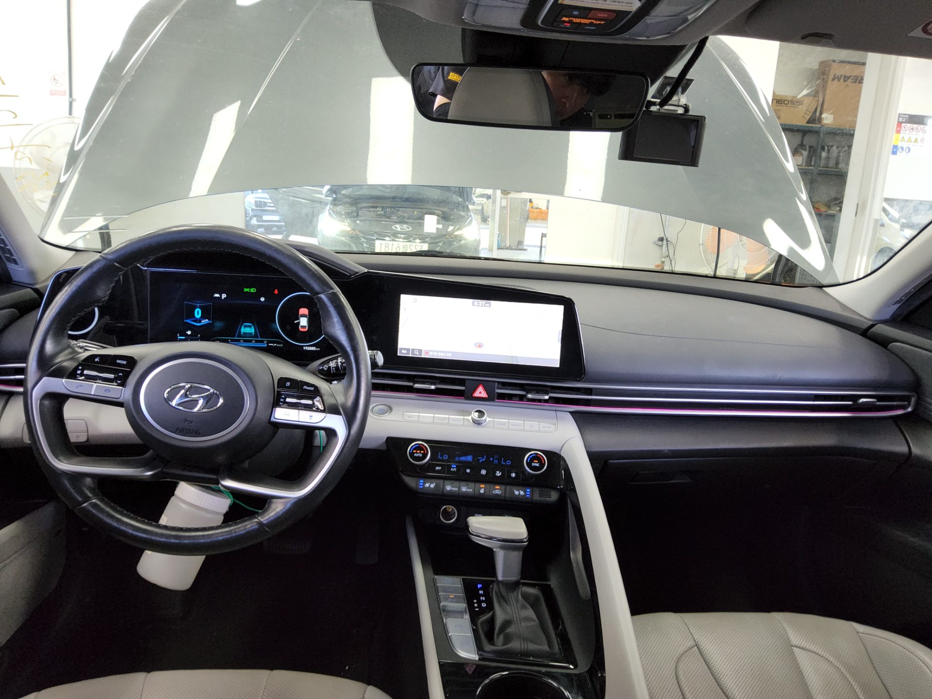 HYUNDAI AVANTE (CN7) 1.6 GASOLINE INSPIRATION 2022 - zdjęcie 11