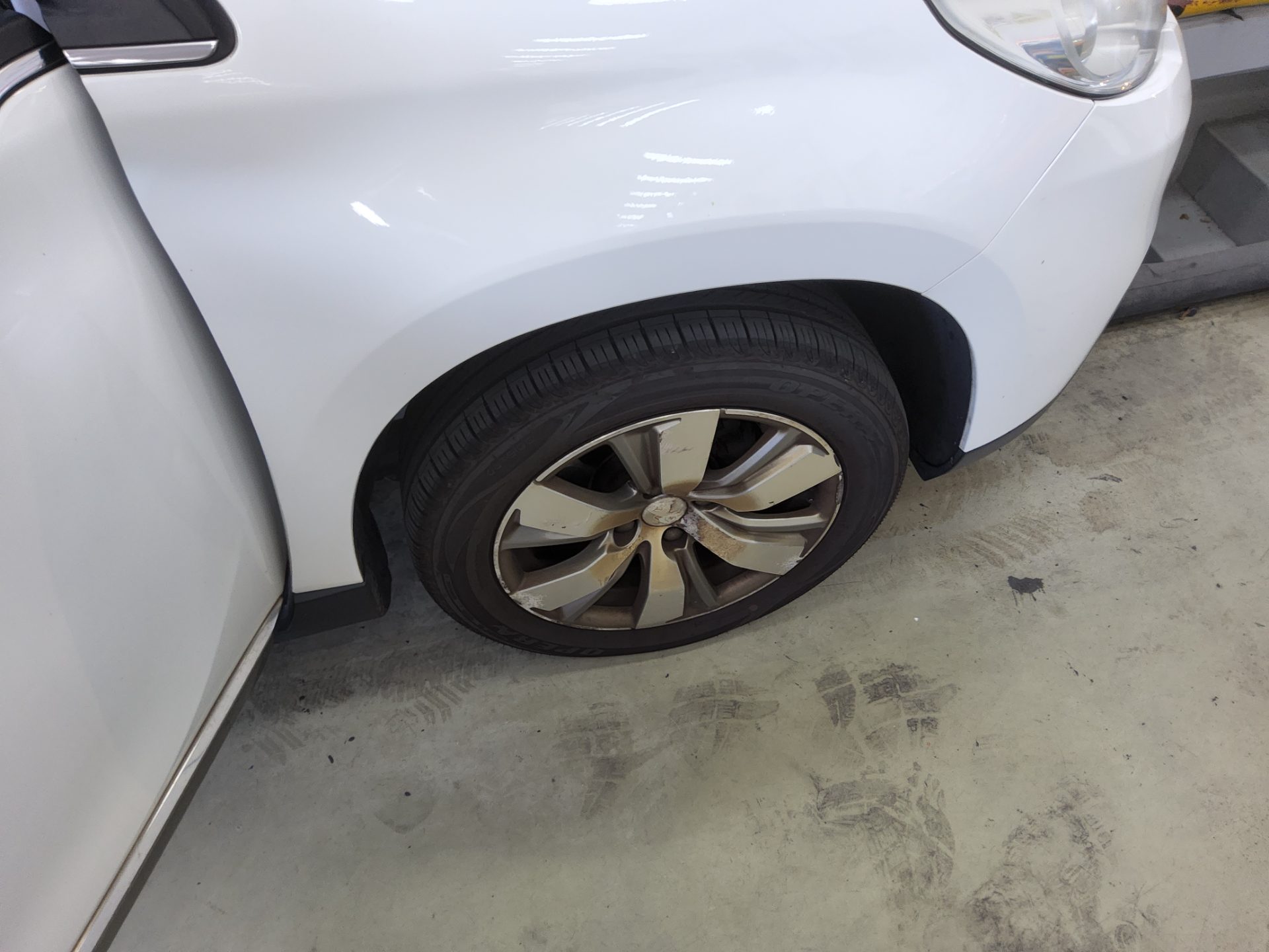 PEUGEOT 2008 1.6 e-HDi ALLURE 2015 - zdjęcie 22