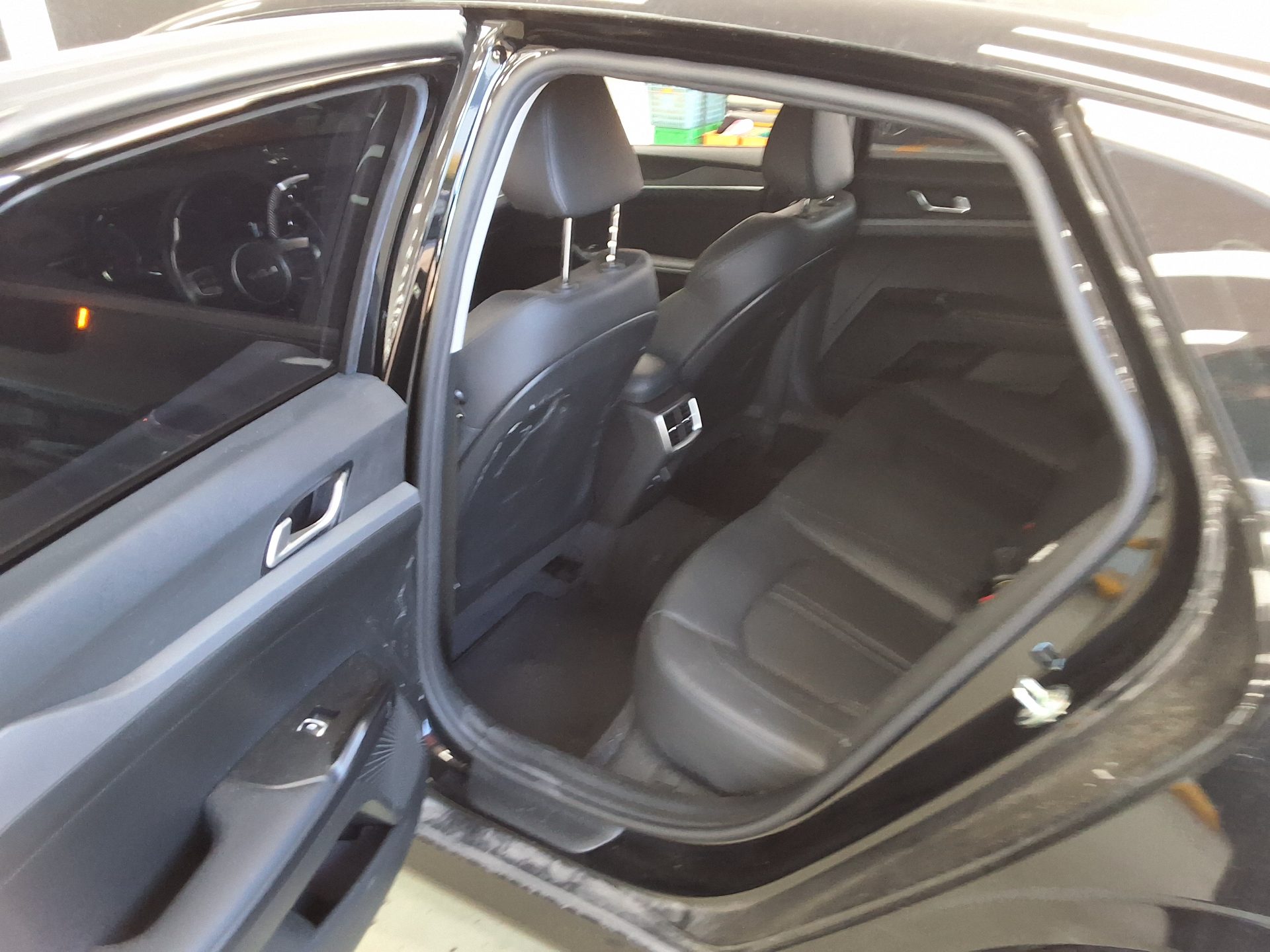 KIA NEW K5 (DL3) 2.0 GASOLINE TRENDY 2023 - zdjęcie 12