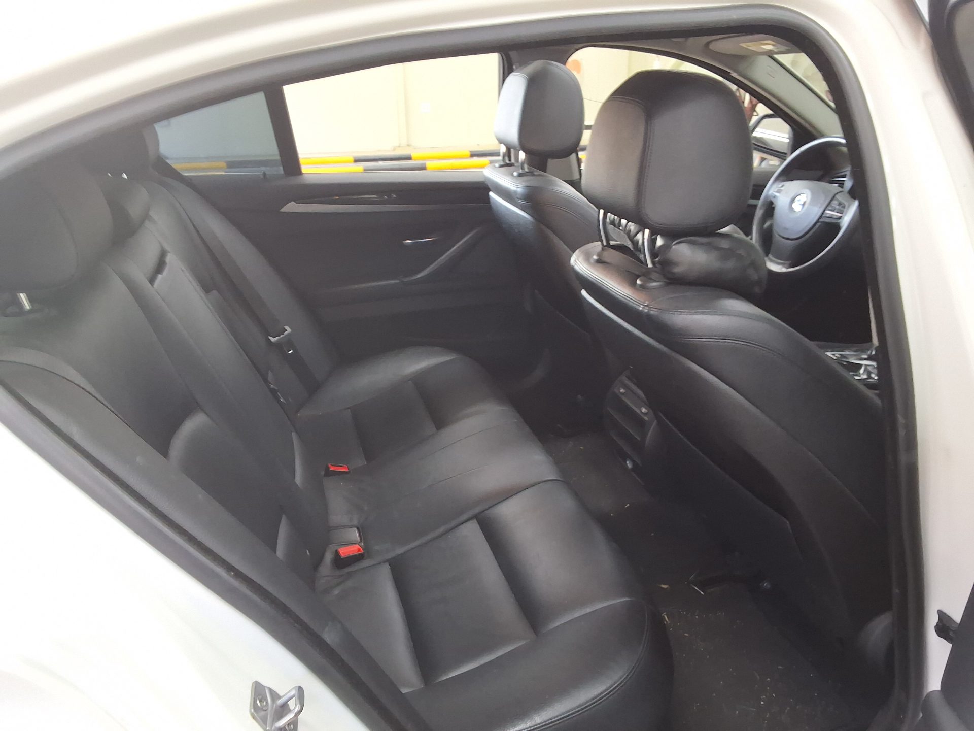 BMW 5 SERIES (6TH GEN) 520d xDRIVE 2014 - zdjęcie 14