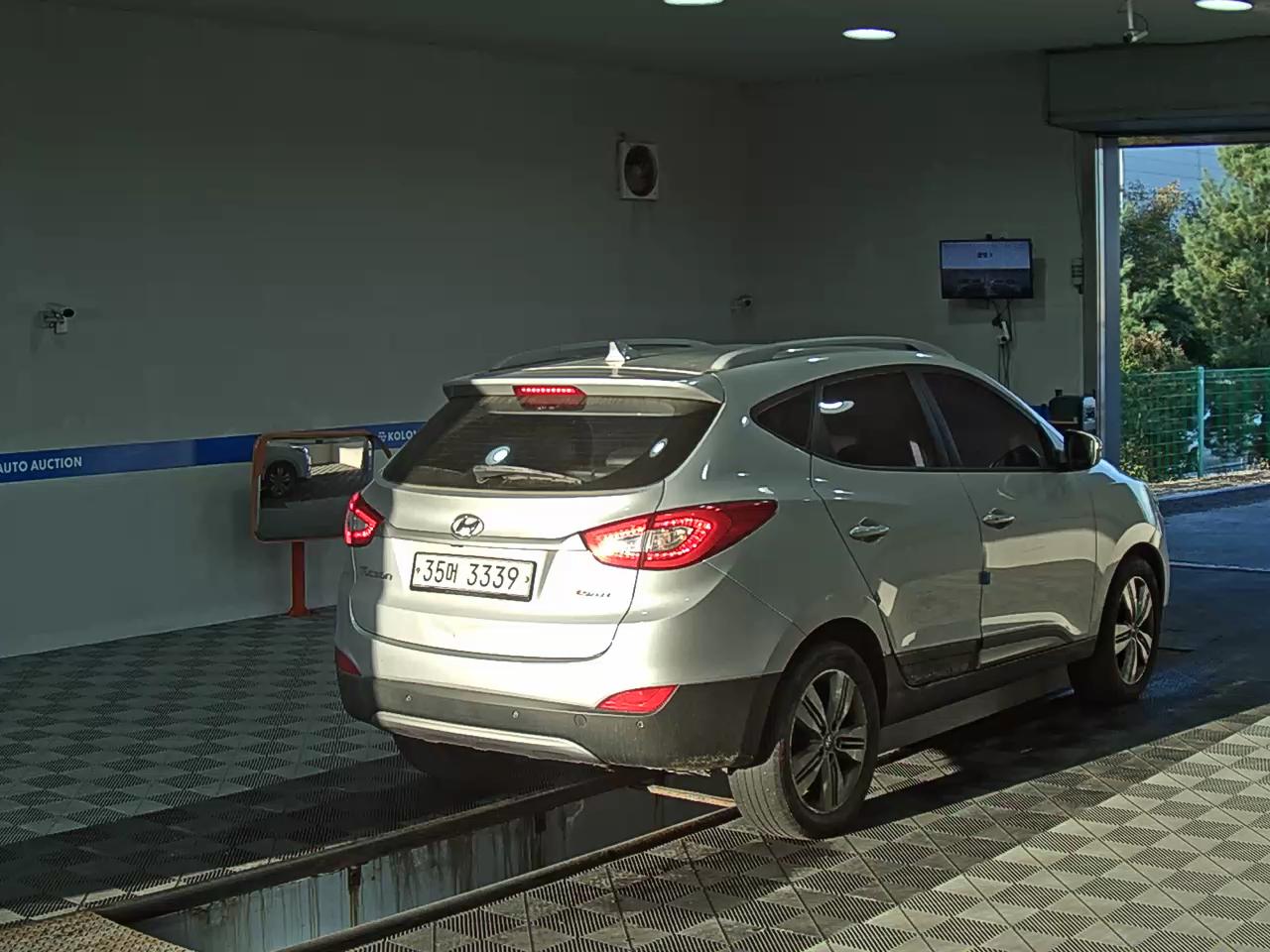 HYUNDAI NEW TUCSON ix DIESEL R2.0 2WD SMART SPECIAL 2015 - zdjęcie 5
