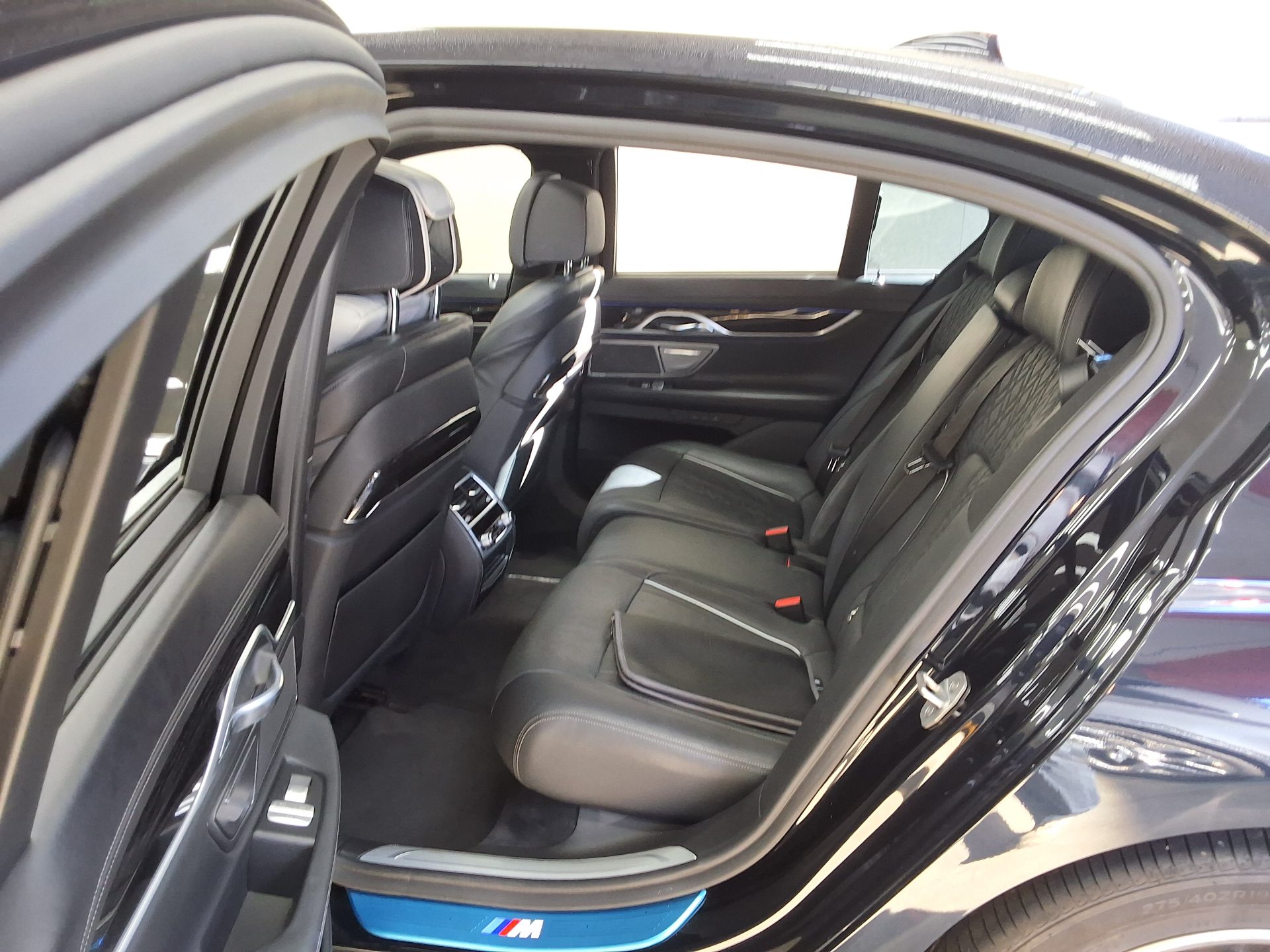 BMW 7 SERIES (6TH GEN) 730d xDRIVE M SPORT PACK 2018 - zdjęcie 13