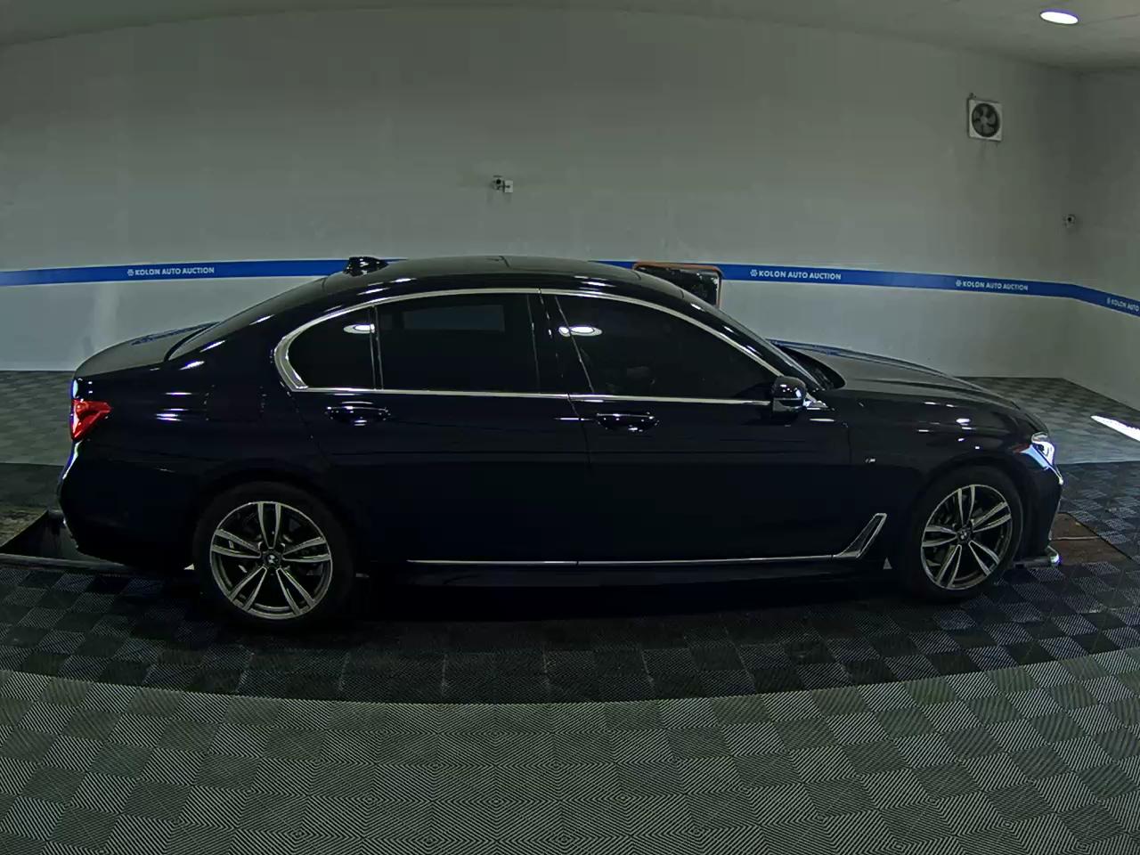 BMW 7 SERIES (6TH GEN) 730d xDRIVE M SPORT PACK 2018 - zdjęcie 4