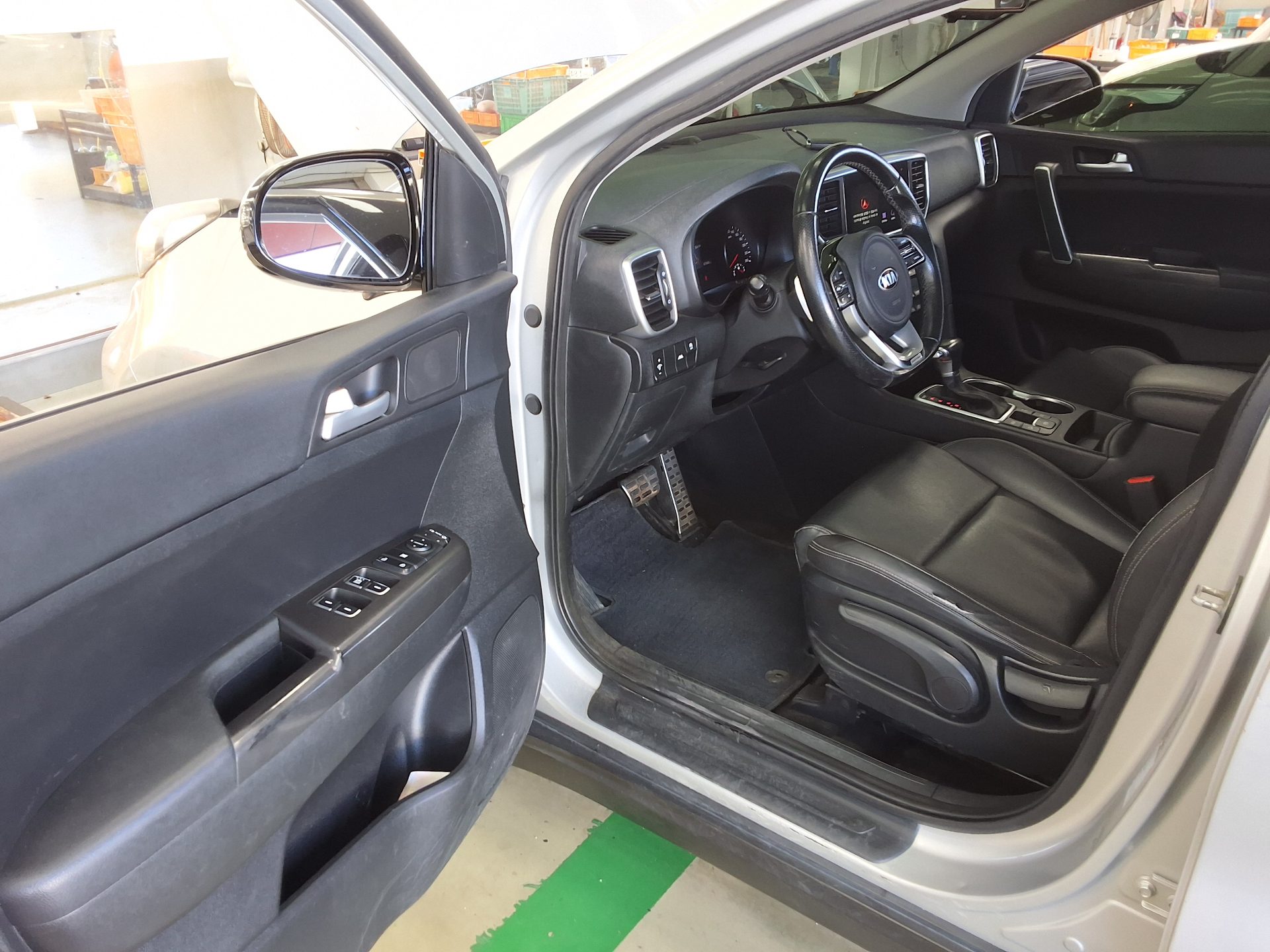 KIA SPORTAGE THE BOLD 1.6 DIESEL 4WD TRENDY 2022 - zdjęcie 10