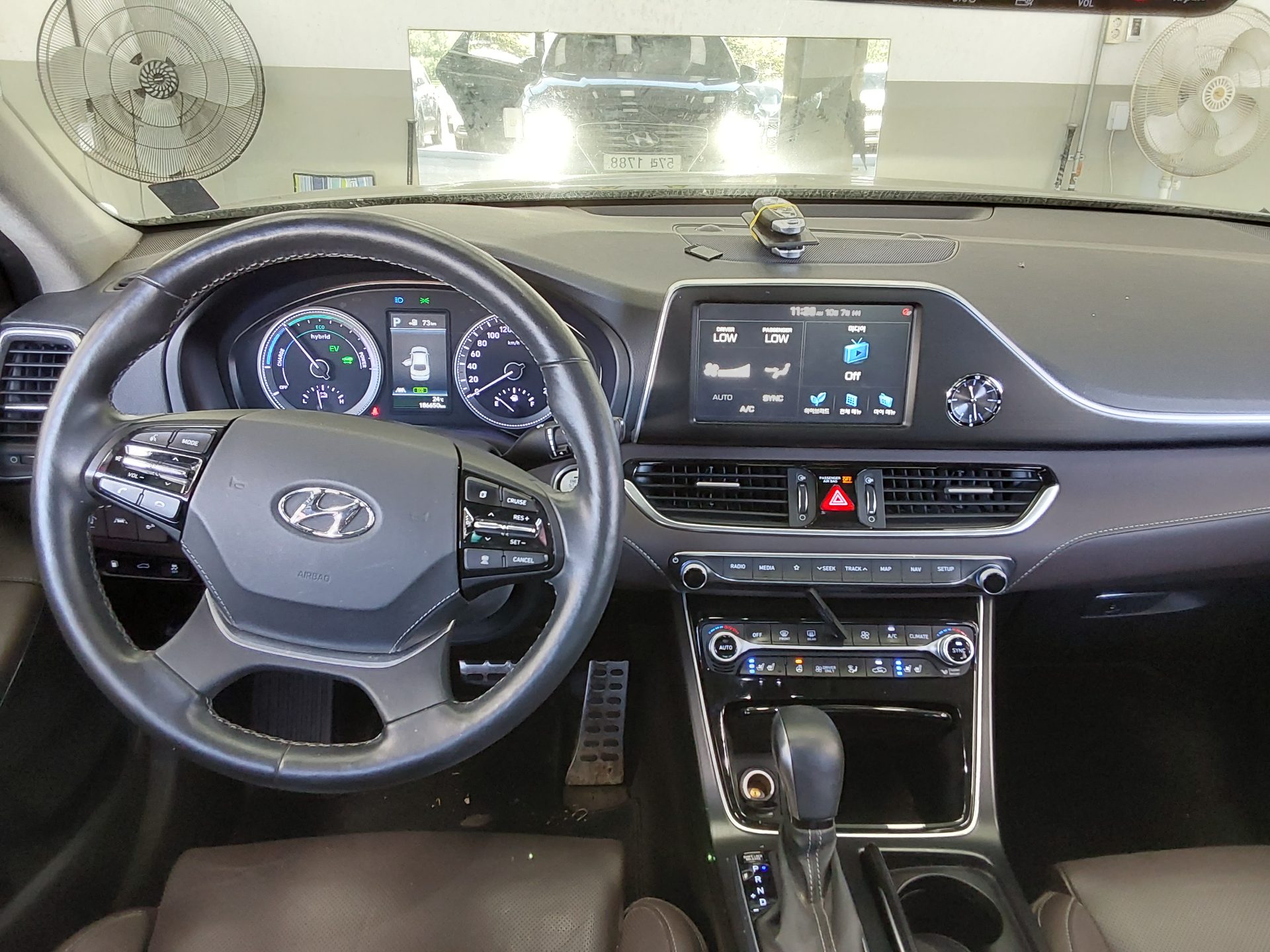 HYUNDAI GRANDEUR IG HYBRID 2.4 HEV EXCLUSIVE SPECIAL 2019 - zdjęcie 11