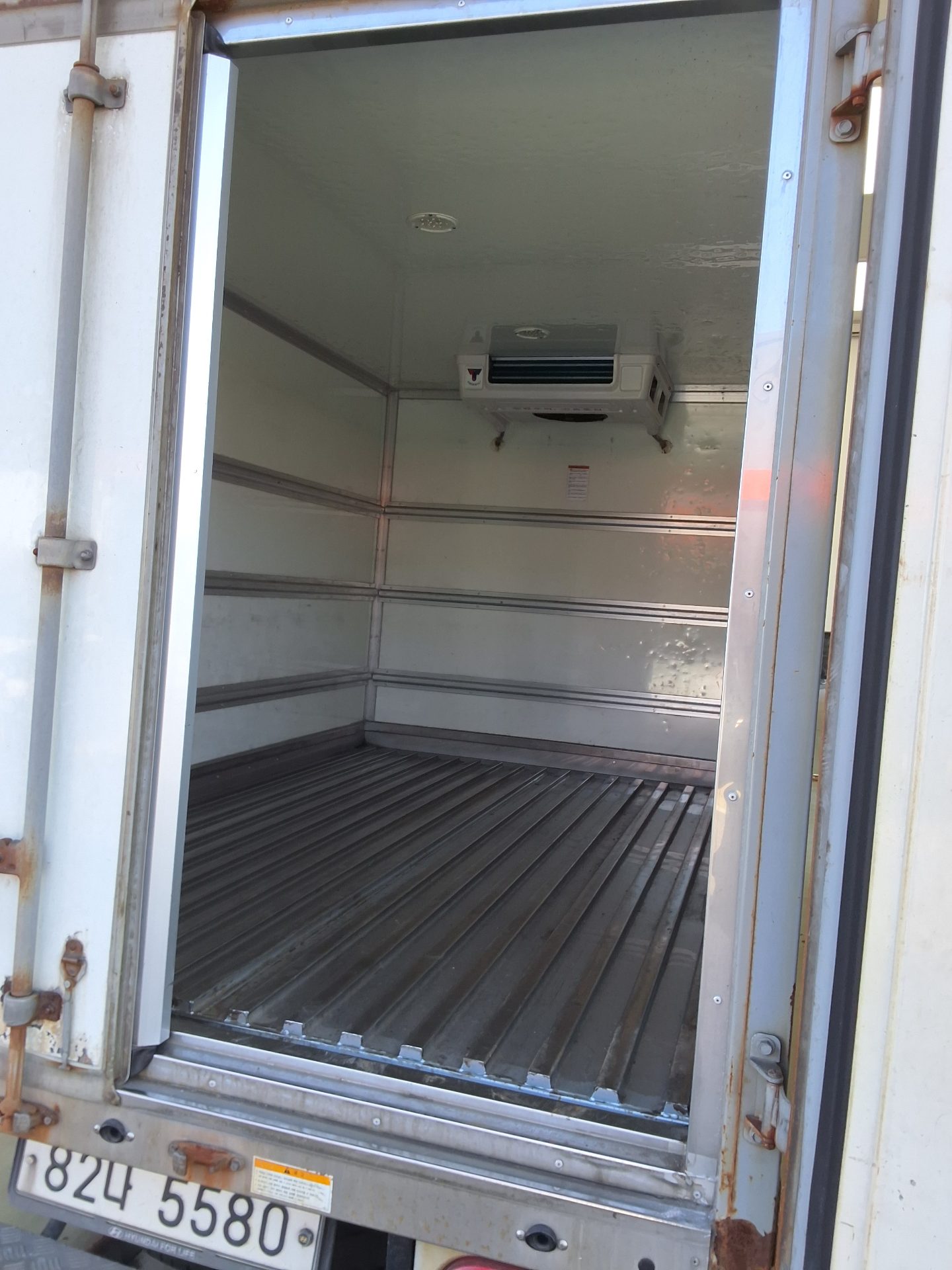 HYUNDAI PORTER II REFRIGERATED BOX TRUCK SUPER CAB 2018 - zdjęcie 13