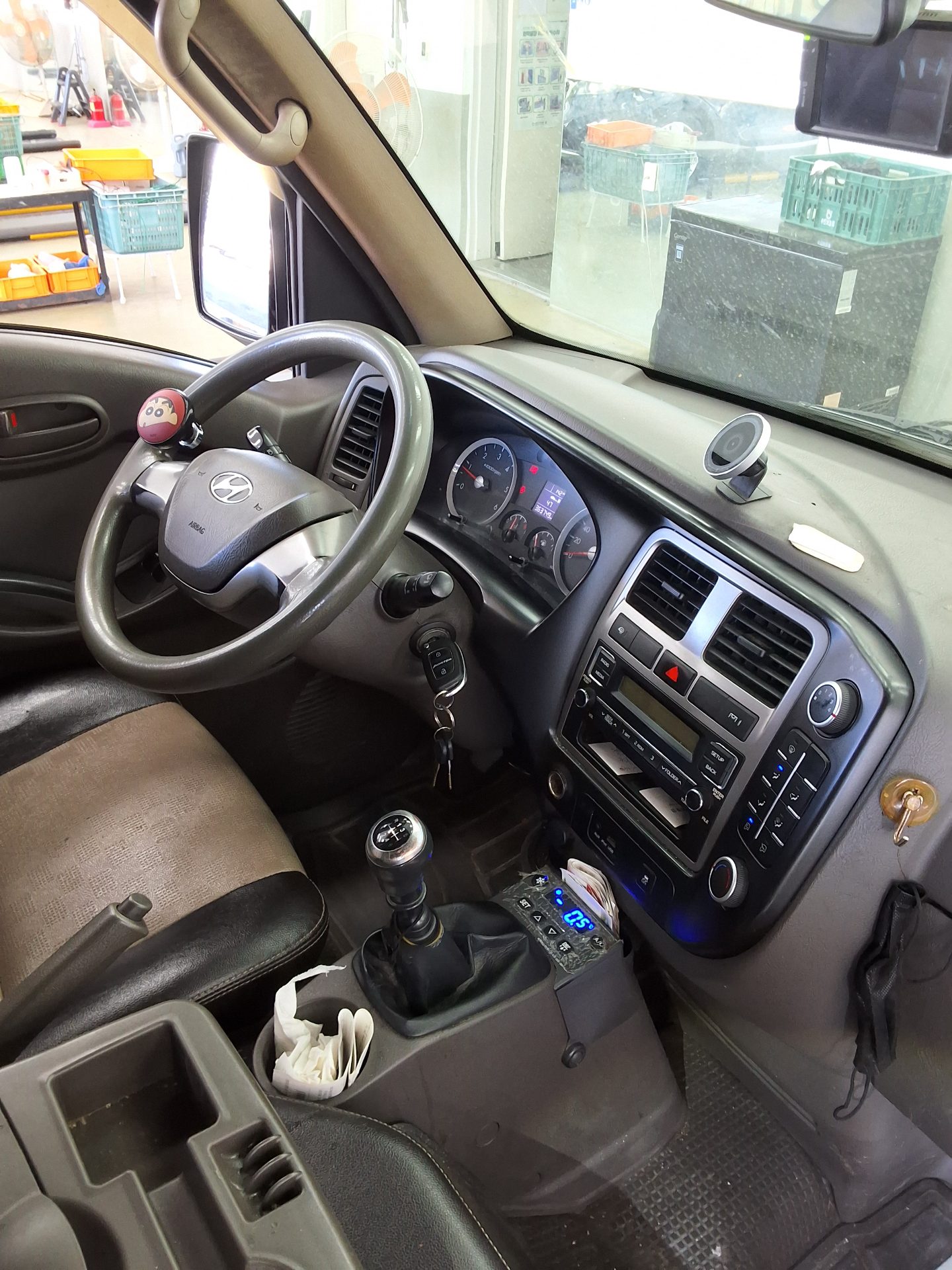 HYUNDAI PORTER II REFRIGERATED BOX TRUCK SUPER CAB 2018 - zdjęcie 11