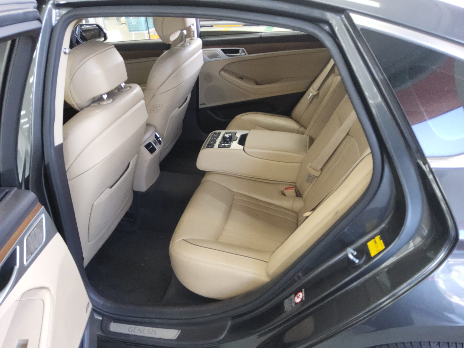 GENESIS G80 3.8 GDi PRESTIGE 2017 - zdjęcie 12