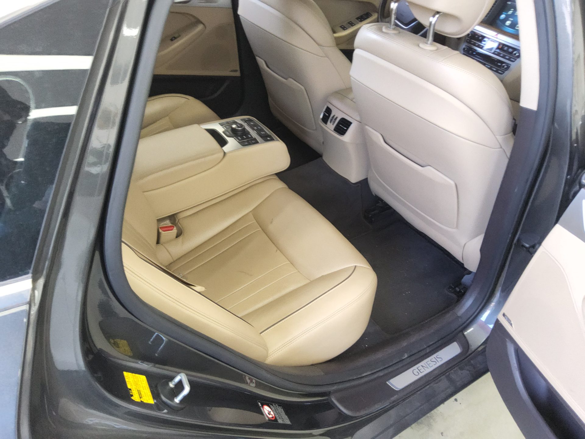 GENESIS G80 3.8 GDi PRESTIGE 2017 - zdjęcie 13
