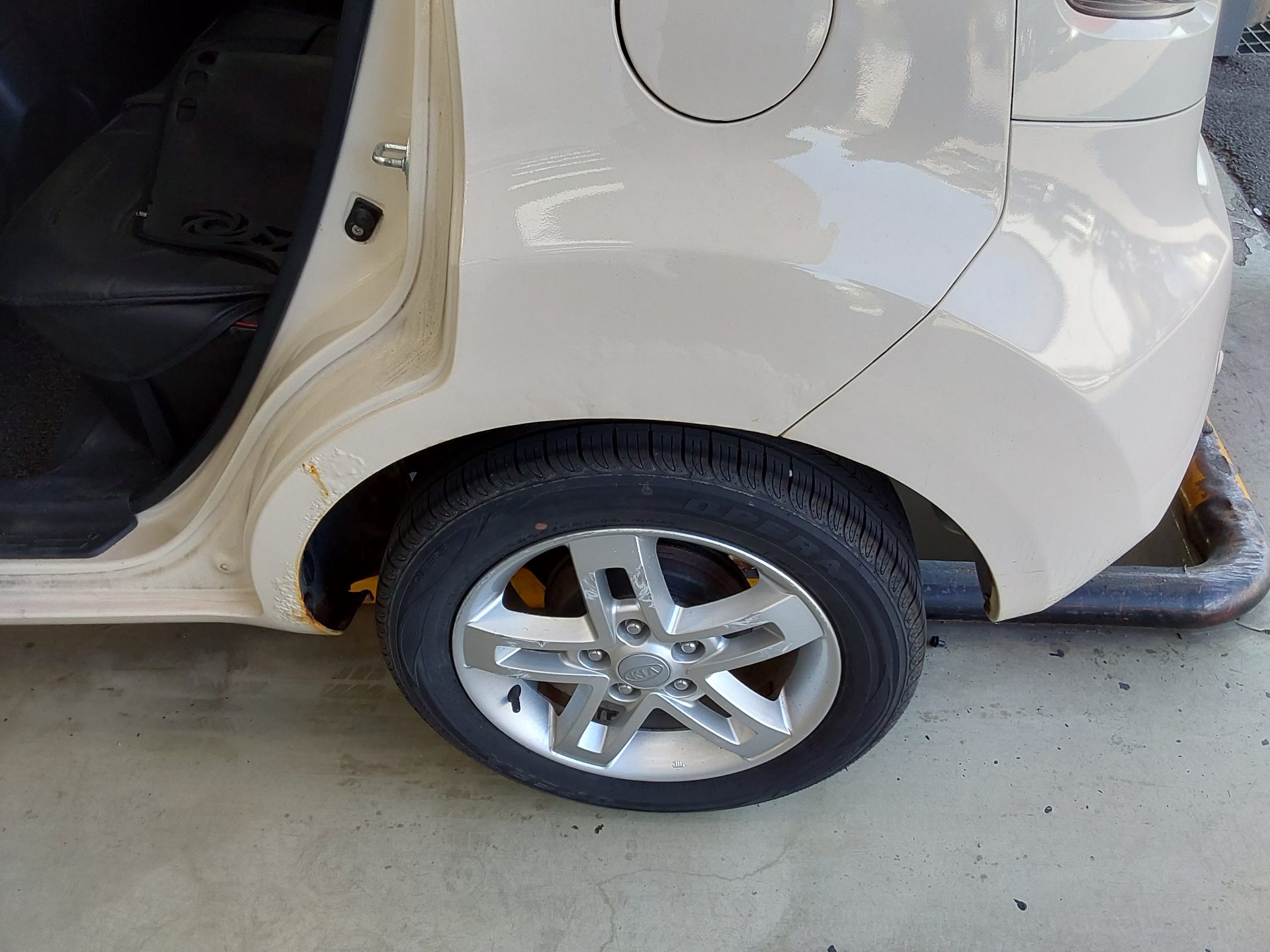KIA SOUL 1.6 CVVT U SMART 2011 - zdjęcie 22