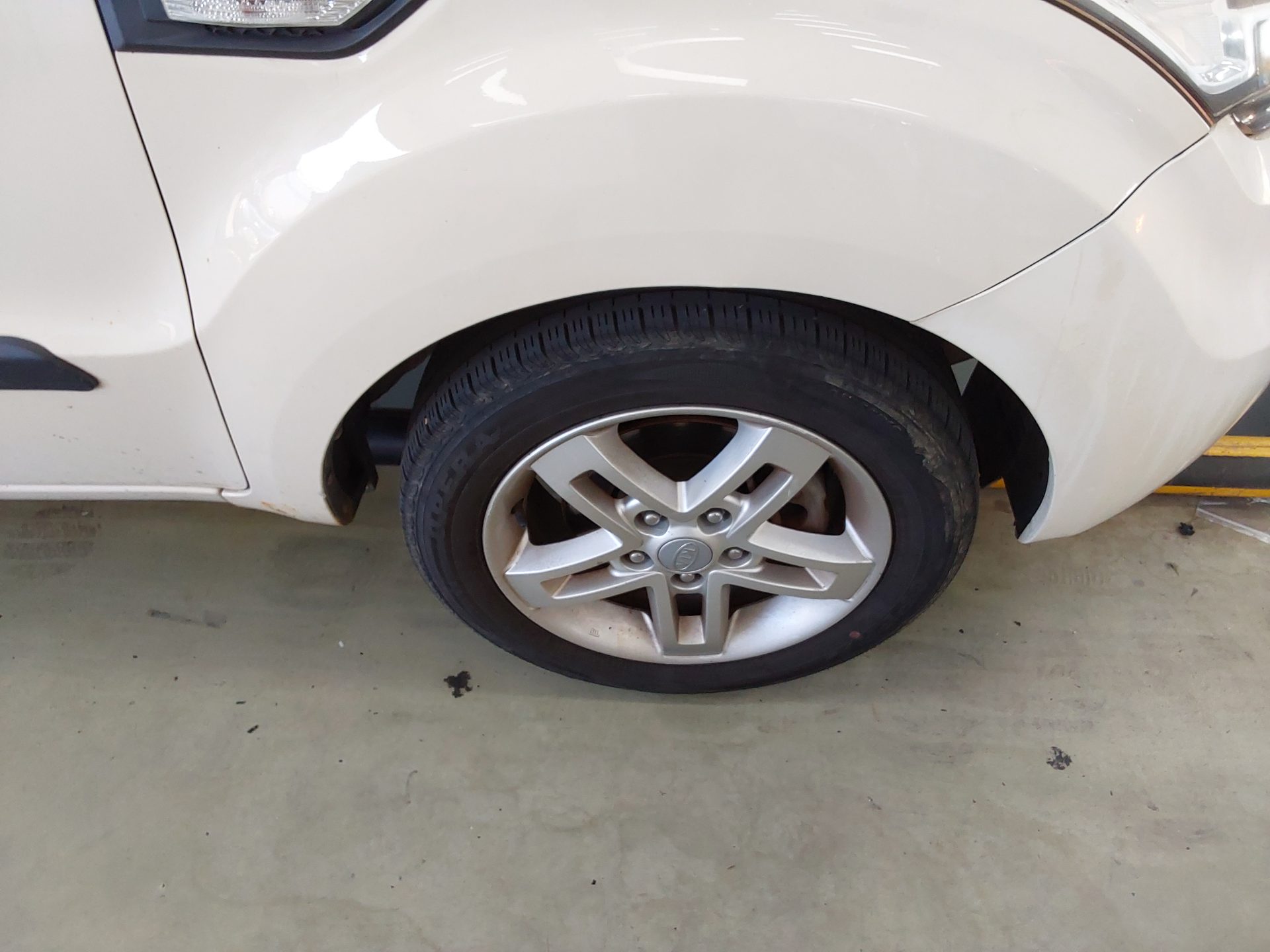 KIA SOUL 1.6 CVVT U SMART 2011 - zdjęcie 23