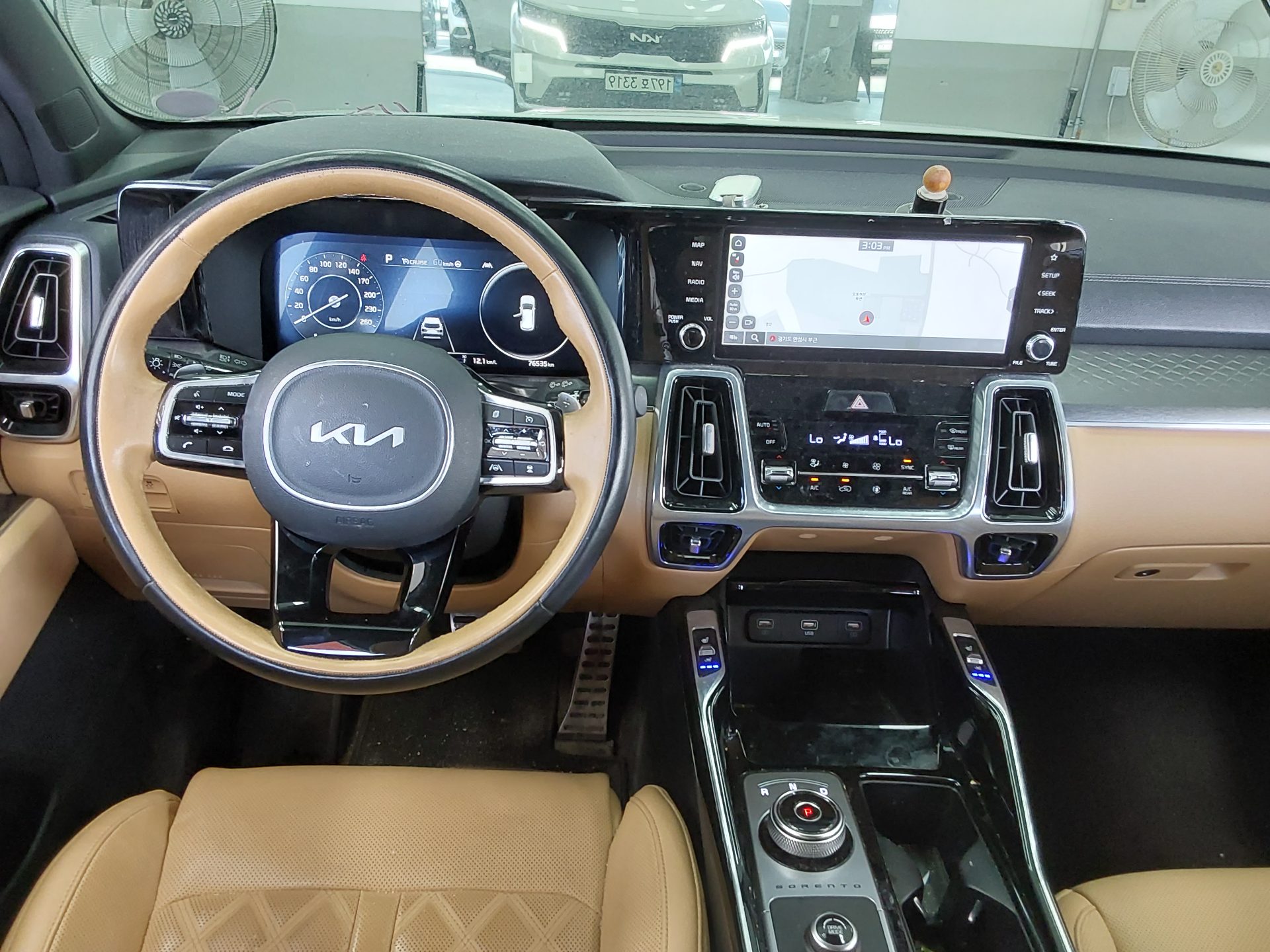 KIA NEW SORENTO (MQ4) 2.5 GASOLINE 2WD SIGNATURE 2023 - zdjęcie 11