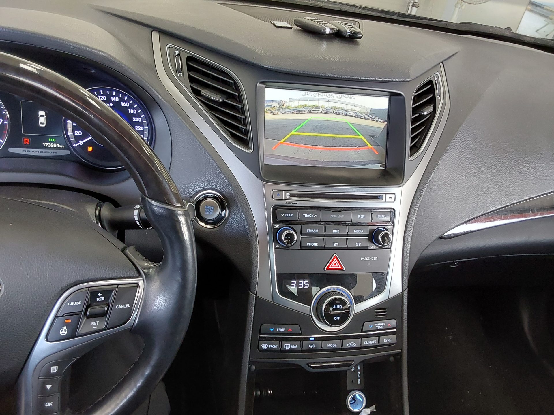 HYUNDAI GRANDEUR HG HG 300 PREMIUM 2016 - zdjęcie 17