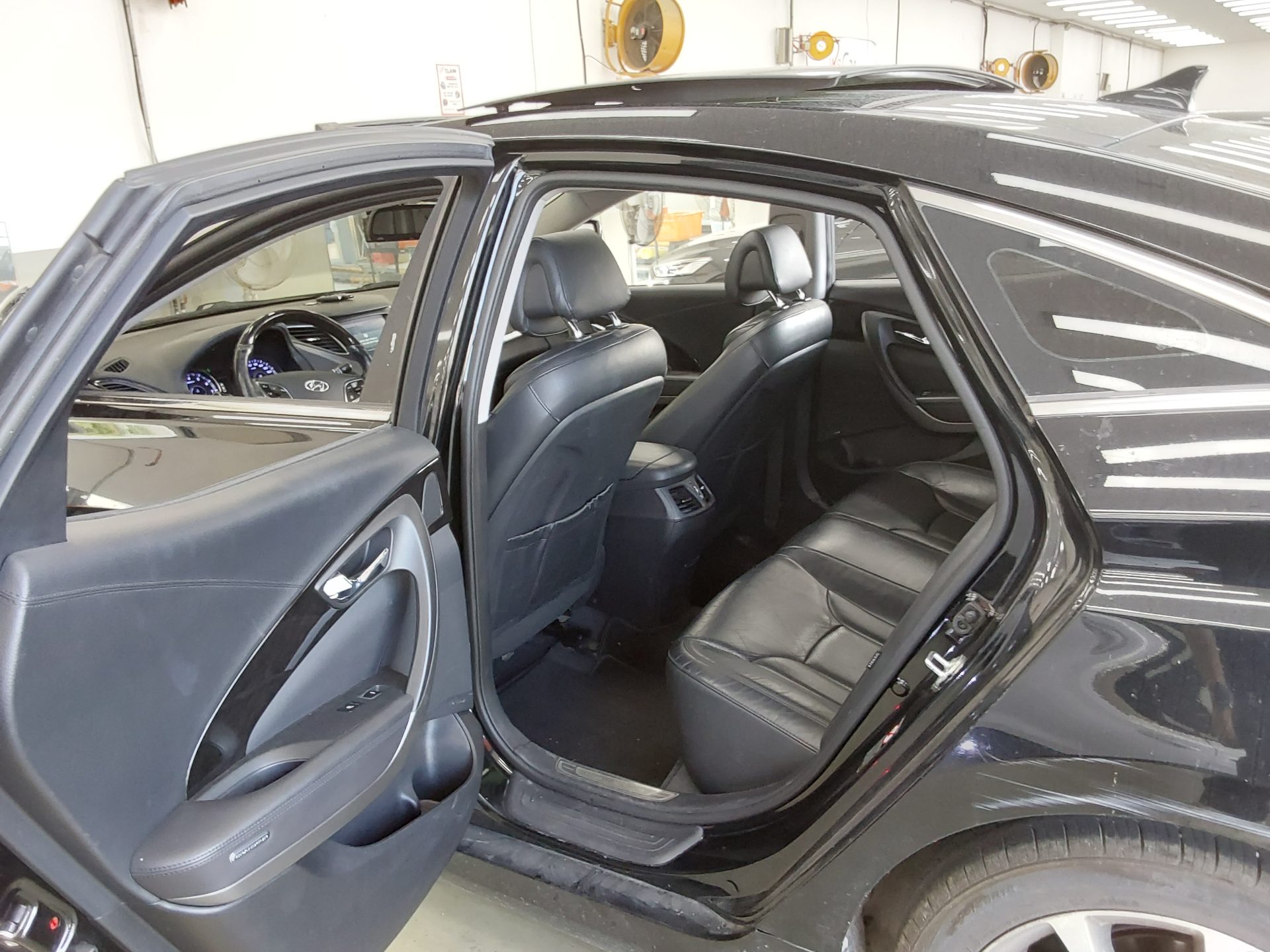 HYUNDAI GRANDEUR HG HG 300 PREMIUM 2016 - zdjęcie 12