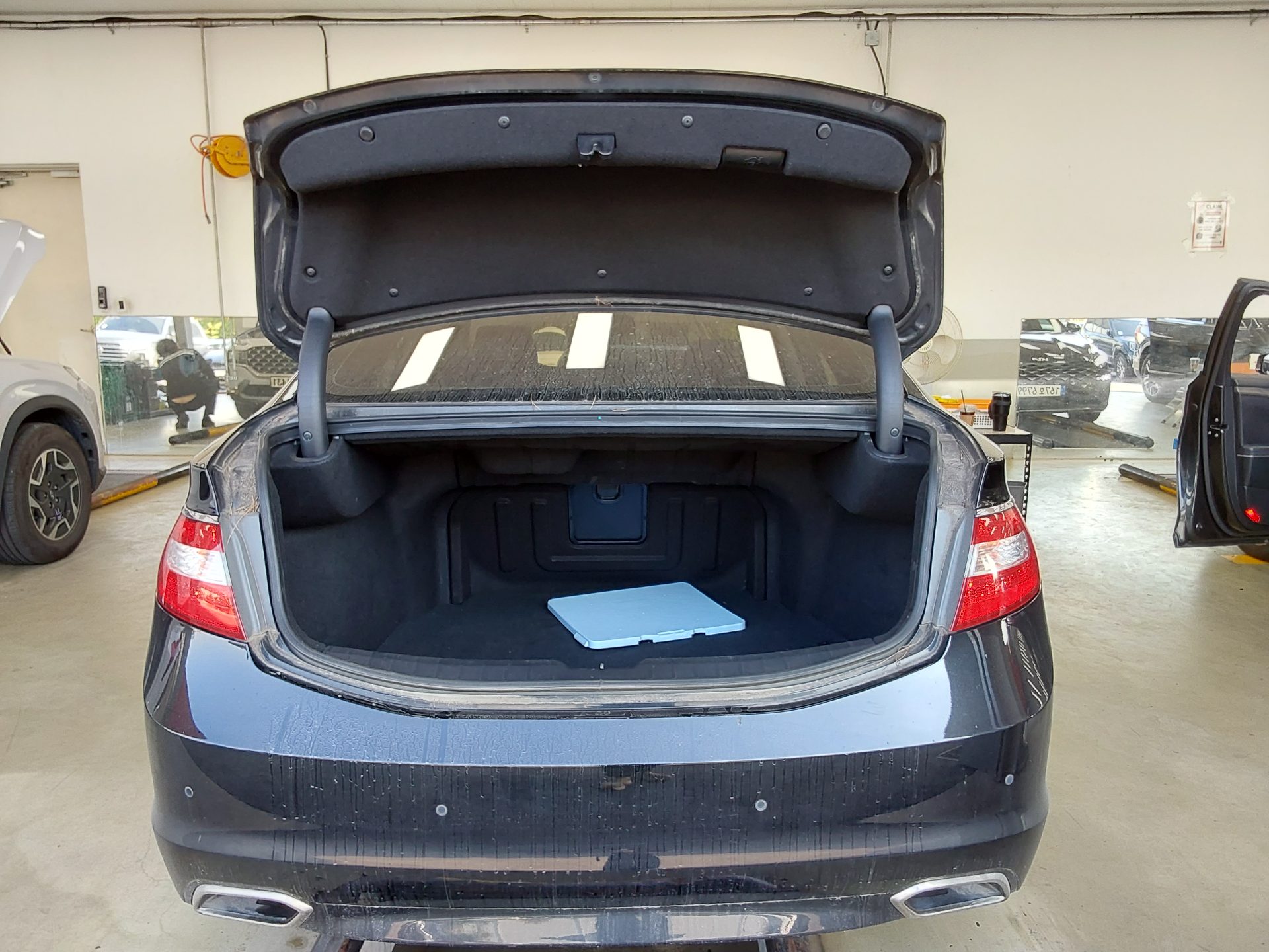 HYUNDAI GRANDEUR HG HG 300 PREMIUM 2016 - zdjęcie 15