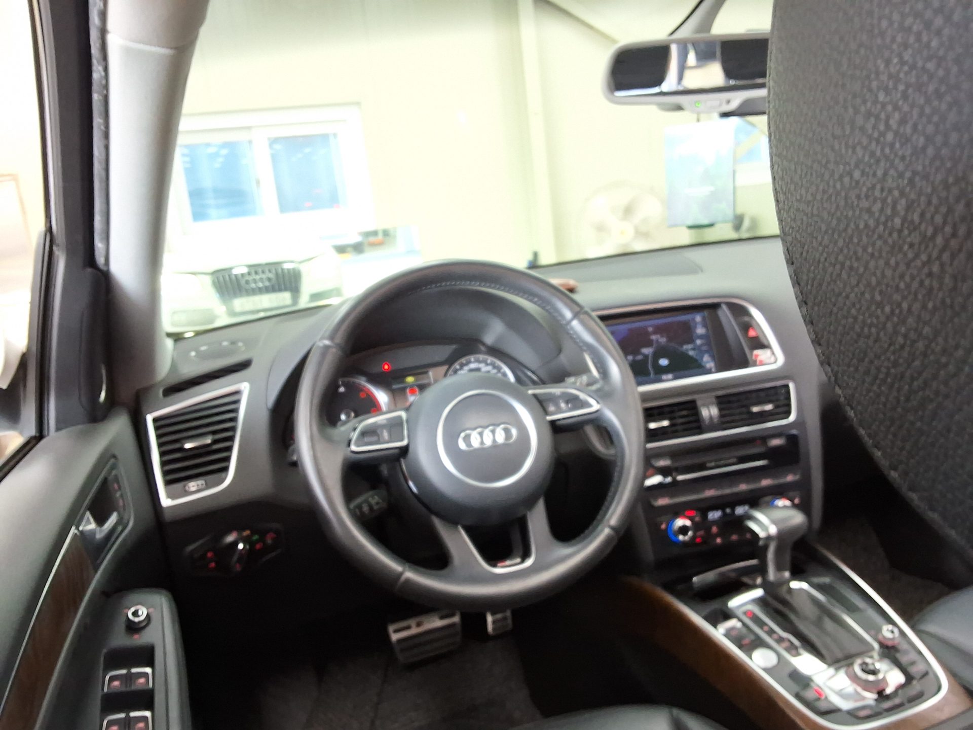 AUDI Q5 3.0 TDI QUATTRO DYNAMIC 2013 - zdjęcie 12