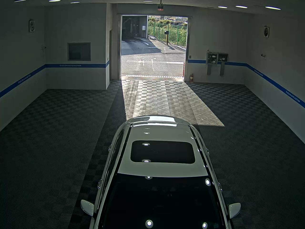MERCEDES-BENZ C-CLASS (4TH GEN) C220 CDI BLUETEC AVANTGARDE 2015 - zdjęcie 7