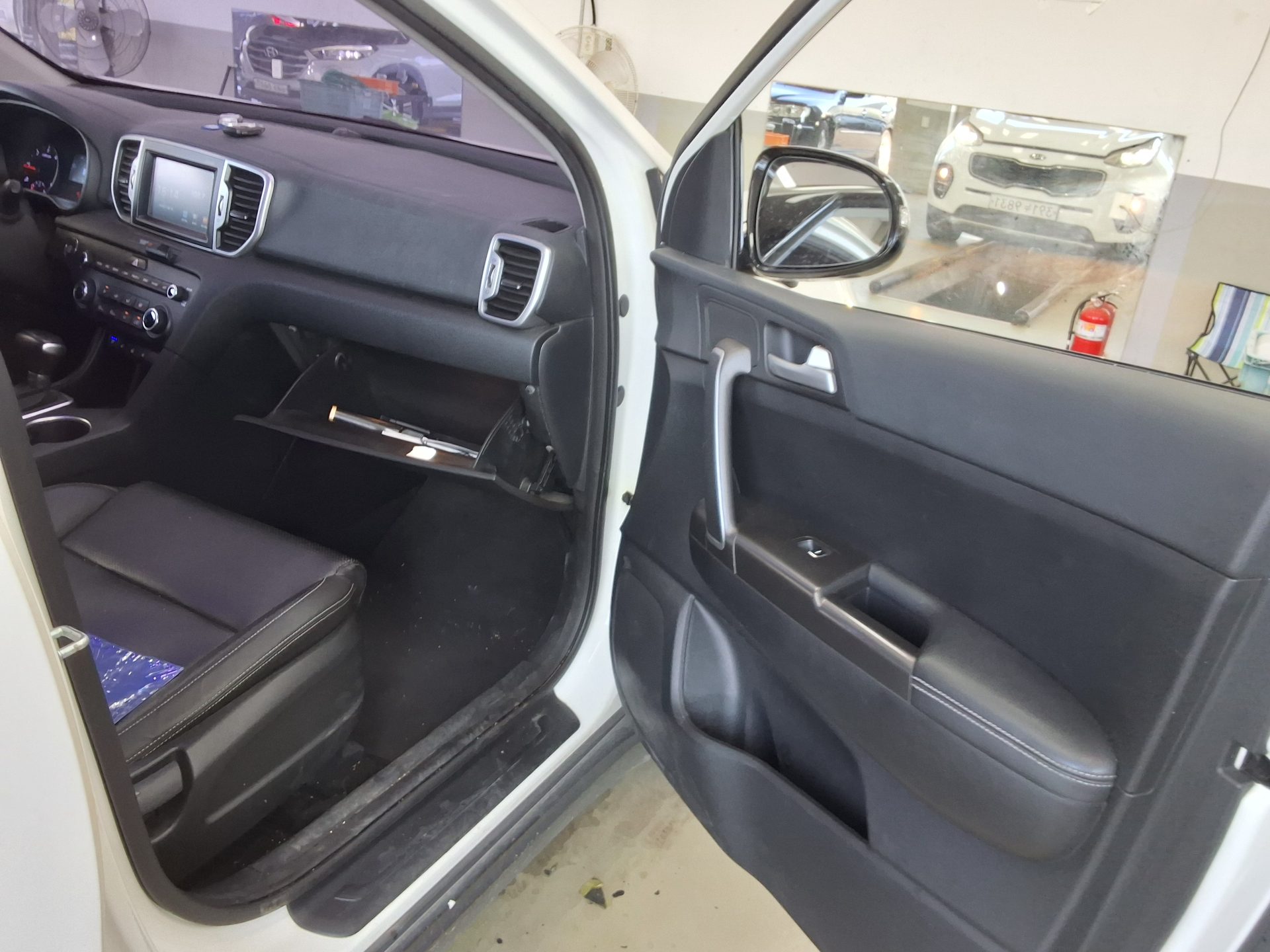 KIA NEW SPORTAGE R2.0 4WD NOBLESSE 2016 - zdjęcie 14