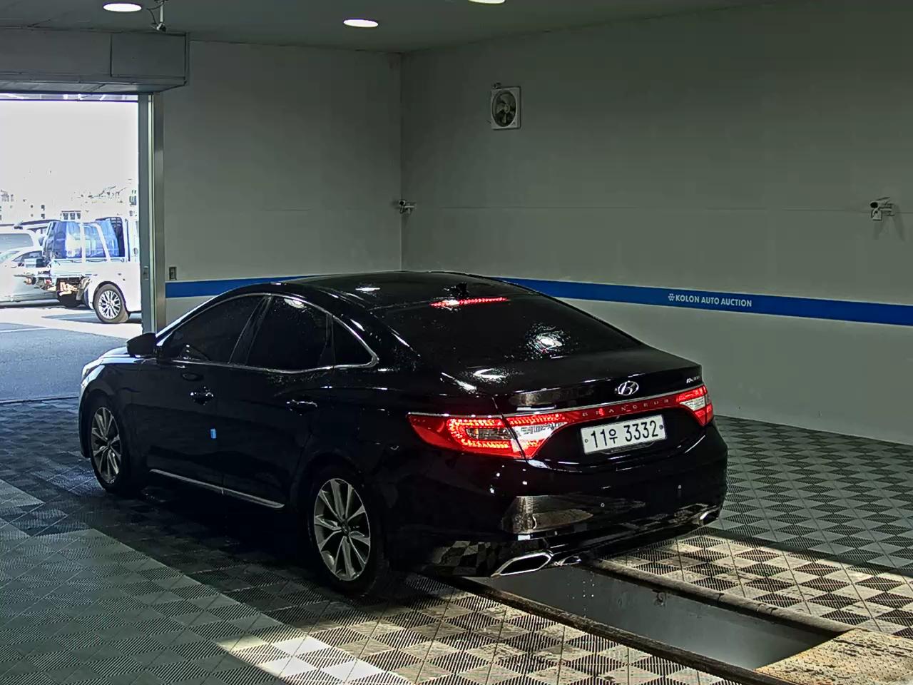 HYUNDAI GRANDEUR HG HG 300 PREMIUM 2016 - zdjęcie 6