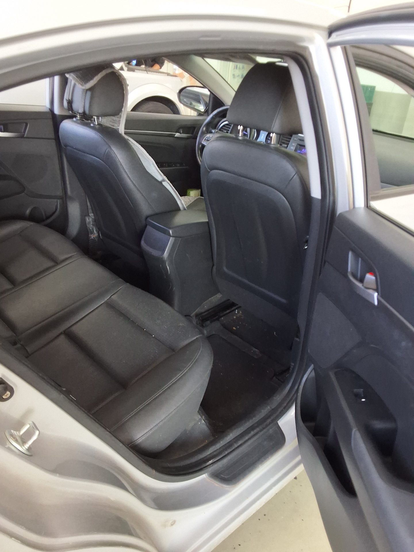 HYUNDAI AVANTE AD 1.6 DIESEL SMART 2017 - zdjęcie 13