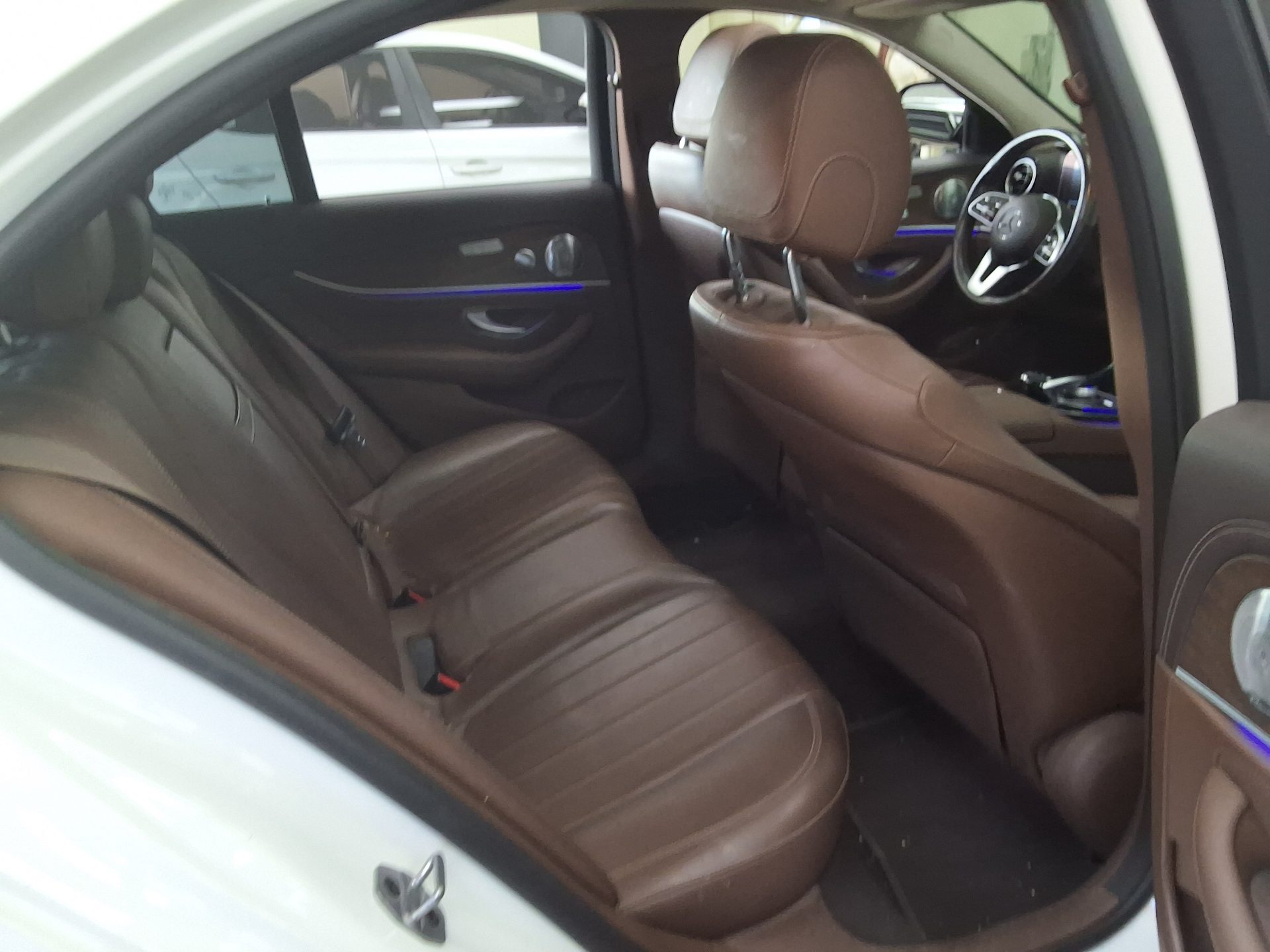 MERCEDES-BENZ E-CLASS (5TH GEN) E300 4MATIC AVANTGARDE 2019 - zdjęcie 14