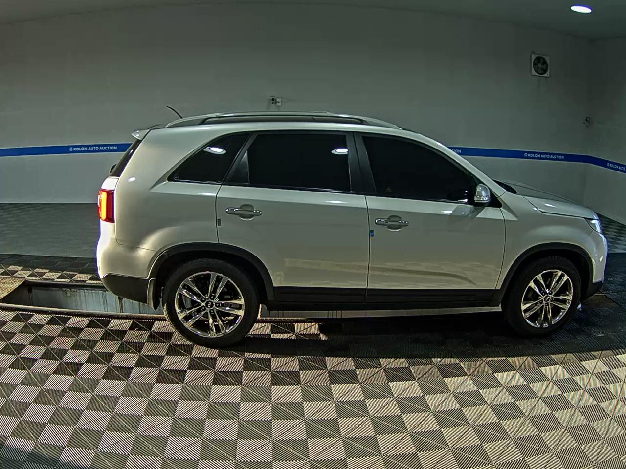 KIA NEW SORENTO R R2.0 2WD PRESTIGE 2014 - zdjęcie 4