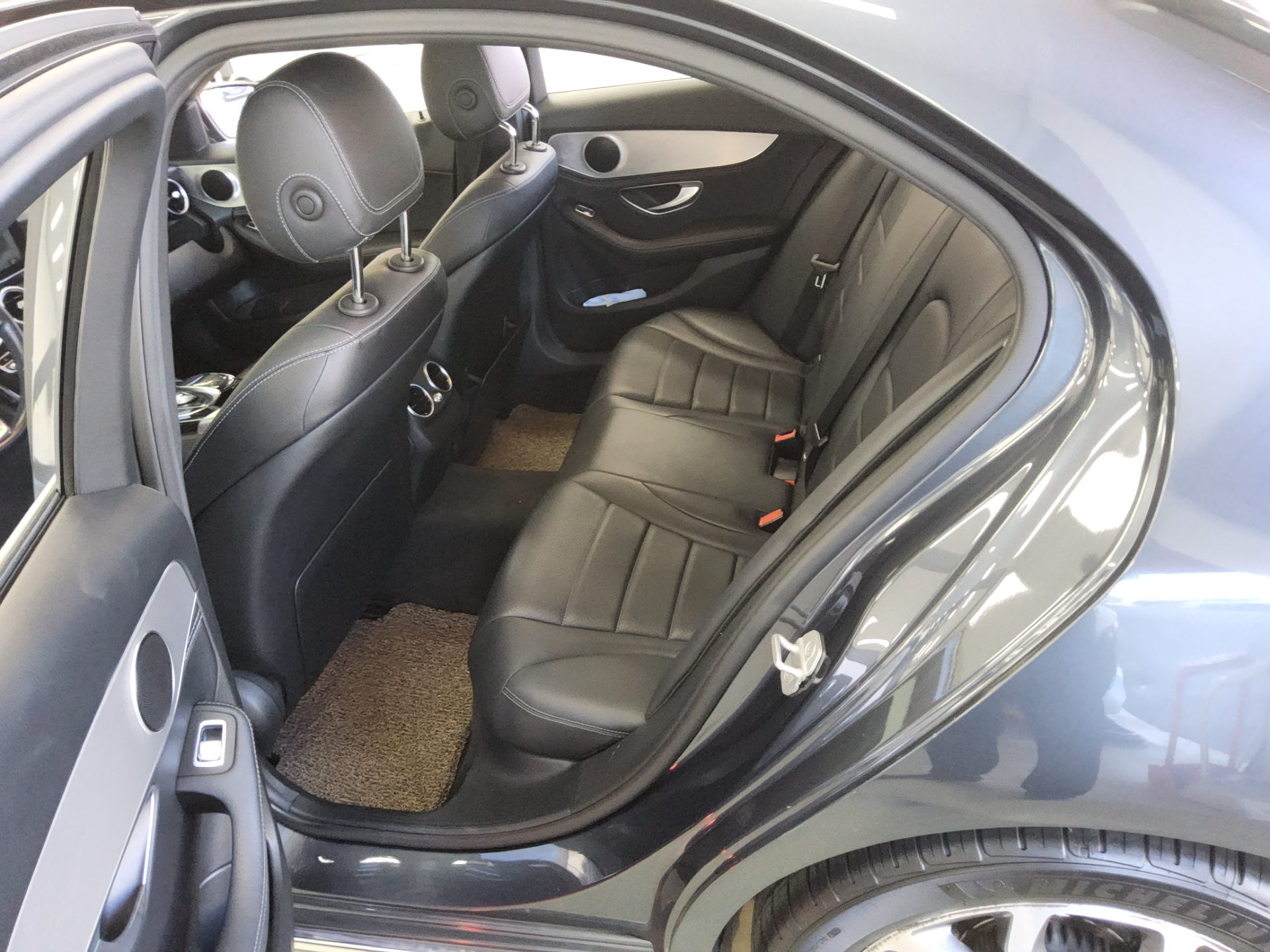 MERCEDES-BENZ C-CLASS (4TH GEN) C200 AVANTGARDE 2015 - zdjęcie 12