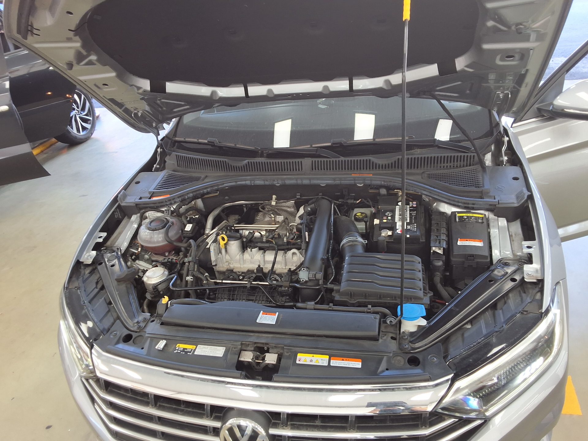 VOLKSWAGEN JETTA (7TH GEN) 1.4 TSI PRESTIGE 2021 - zdjęcie 20