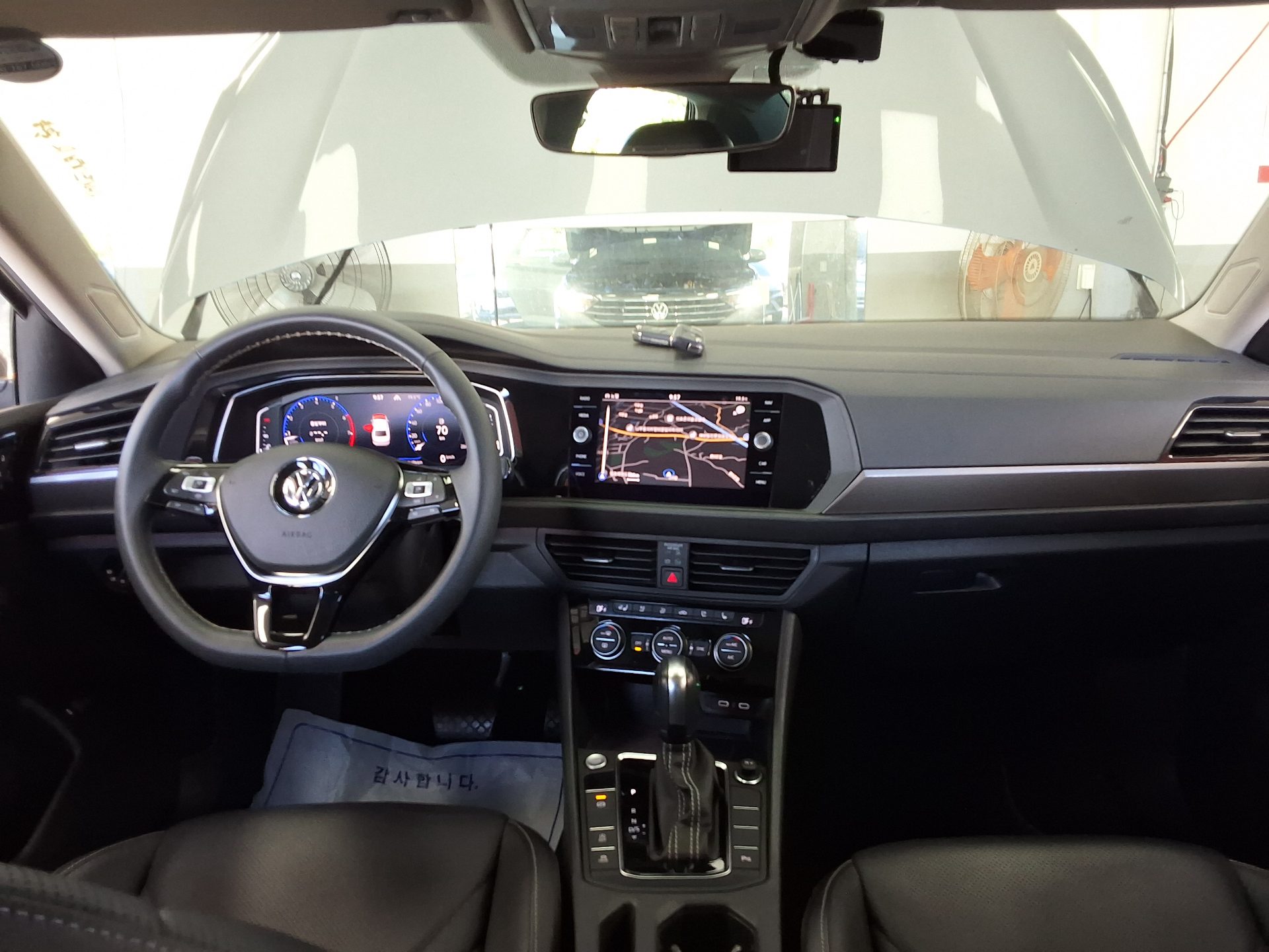 VOLKSWAGEN JETTA (7TH GEN) 1.4 TSI PRESTIGE 2021 - zdjęcie 11