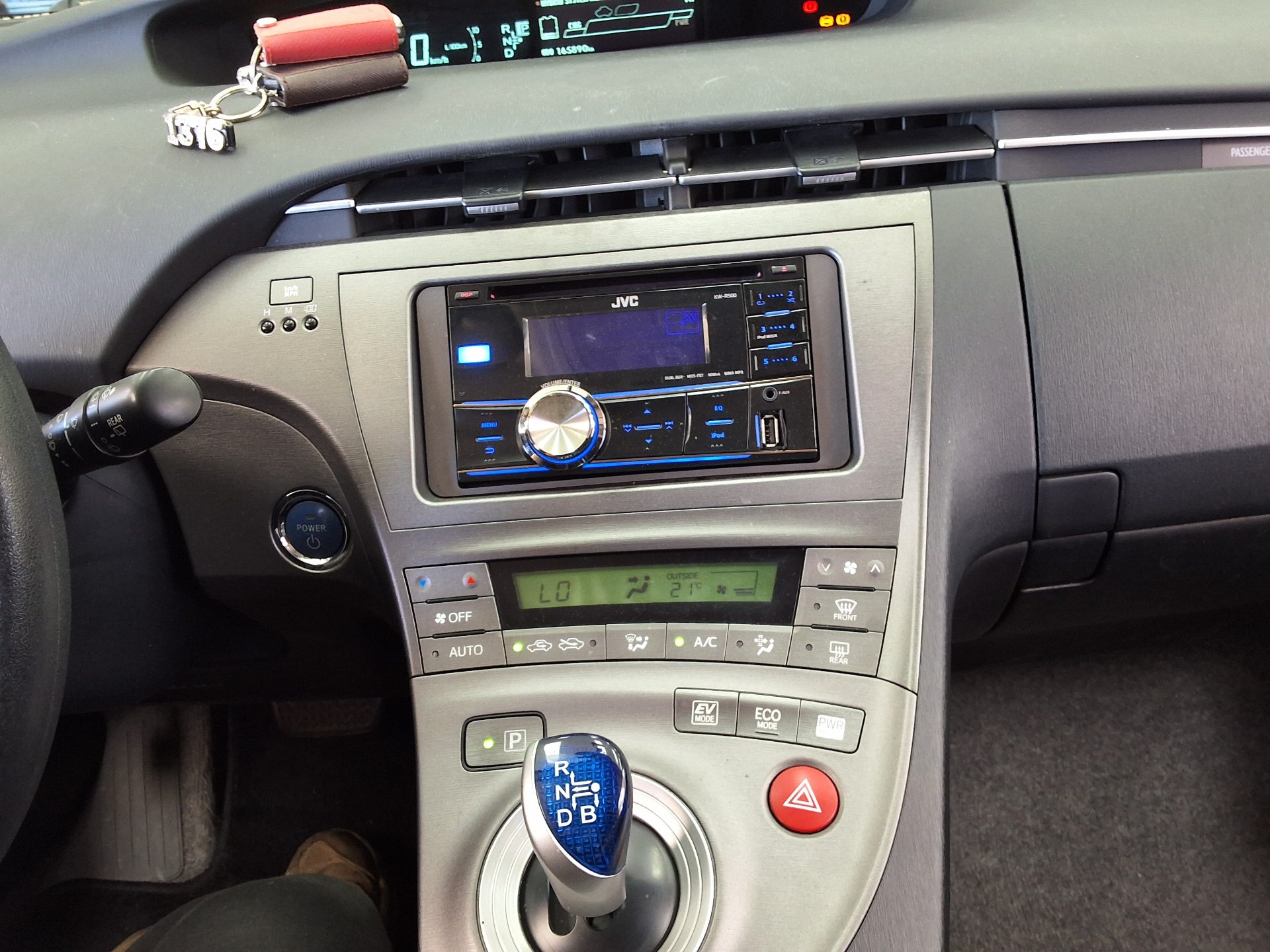 TOYOTA PRIUS (3RD GEN) 1.8 2012 - zdjęcie 24