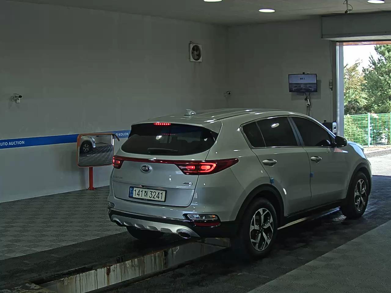 KIA SPORTAGE THE BOLD 1.6 DIESEL 4WD TRENDY 2022 - zdjęcie 5