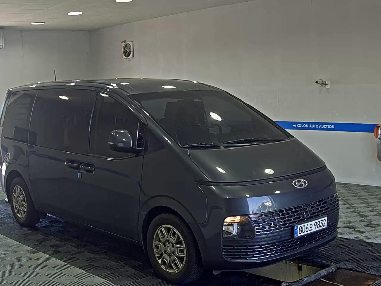 HYUNDAI STARIA 2.2 DIESEL CARGO 5-SEATER MODERN 2024 - zdjęcie 3