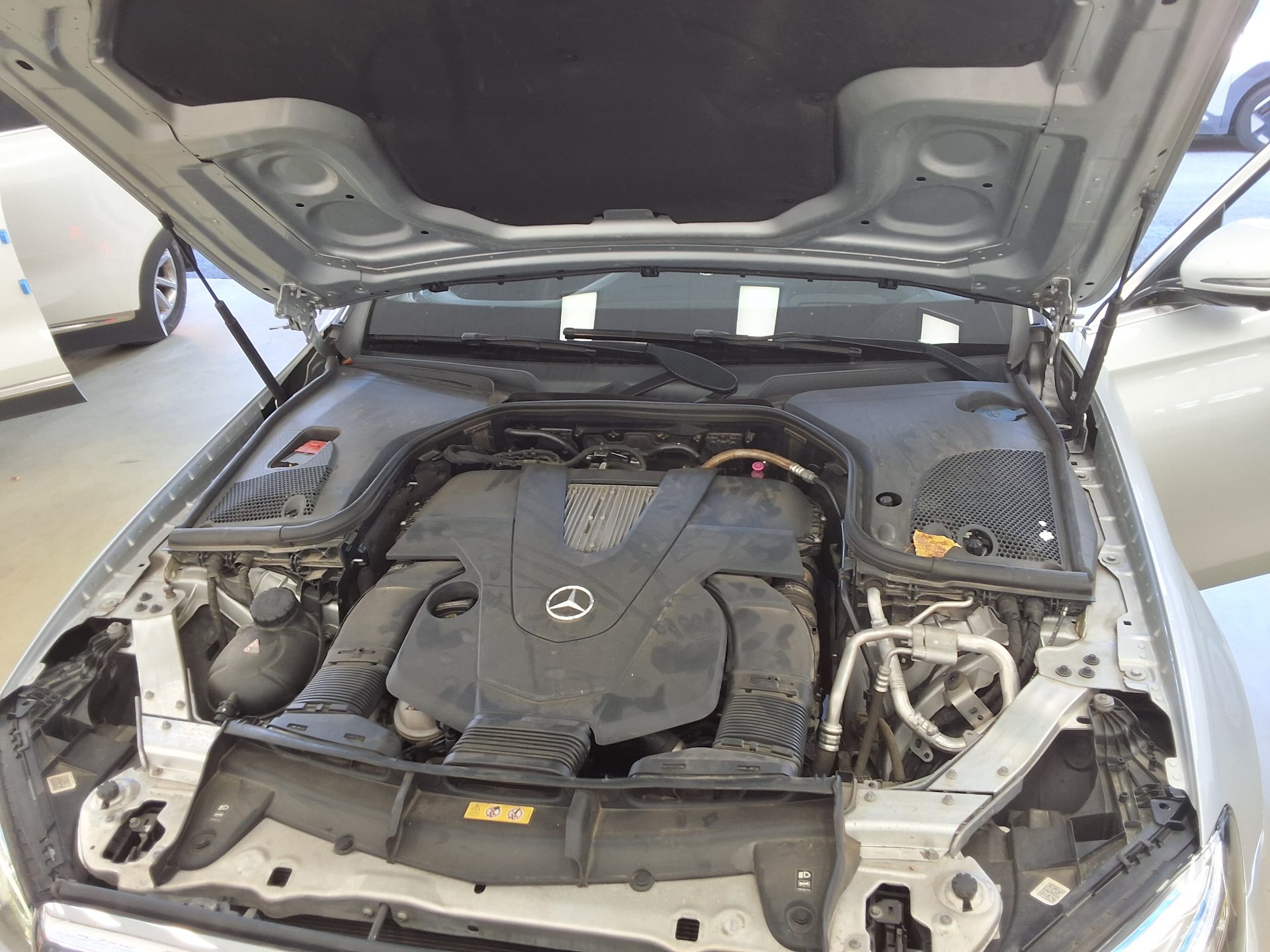 MERCEDES-BENZ E-CLASS (5TH GEN) E400 4MATIC EXCLUSIVE 2017 - zdjęcie 20