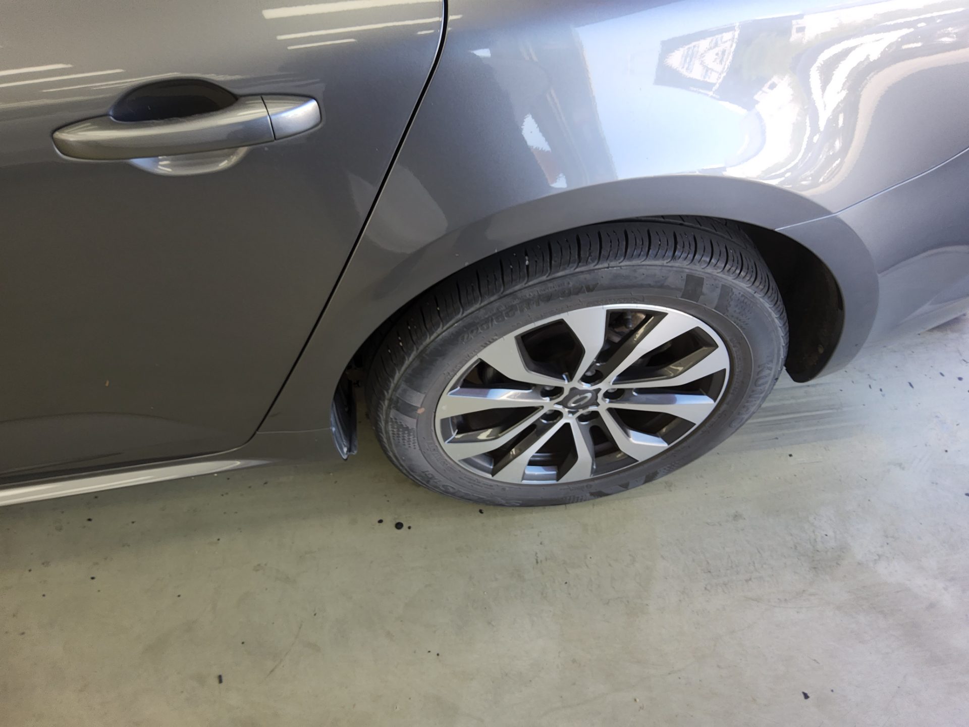 RENAULT (SAMSUNG) THE NEW SM6 TCe 260 FEEL 2023 - zdjęcie 23