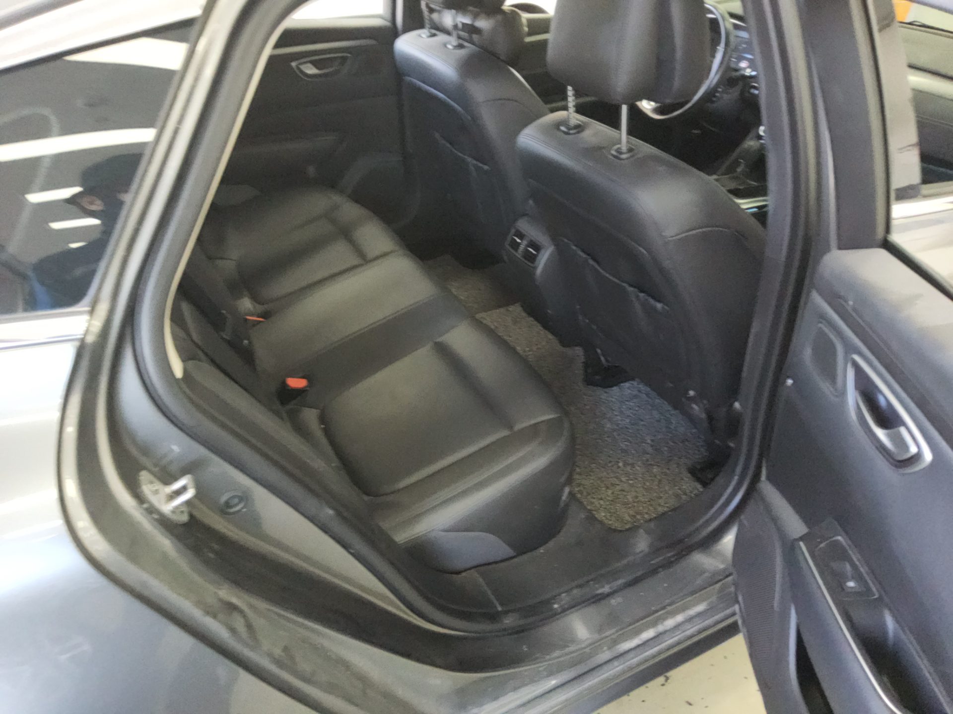 RENAULT (SAMSUNG) THE NEW SM6 TCe 260 FEEL 2023 - zdjęcie 13