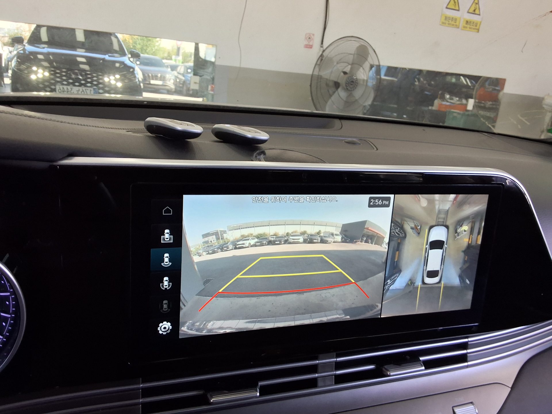 HYUNDAI THE NEW GRANDEUR IG HYBRID 2.4 HEV PREMIUM 2022 - zdjęcie 18