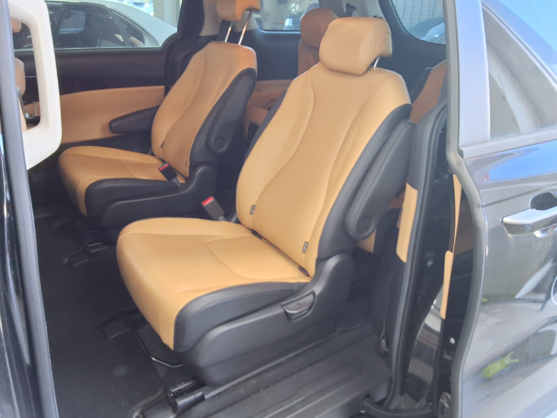 KIA NEW CARNIVAL (KA4) 9-SEATER DIESEL PRESTIGE 2021 - zdjęcie 12