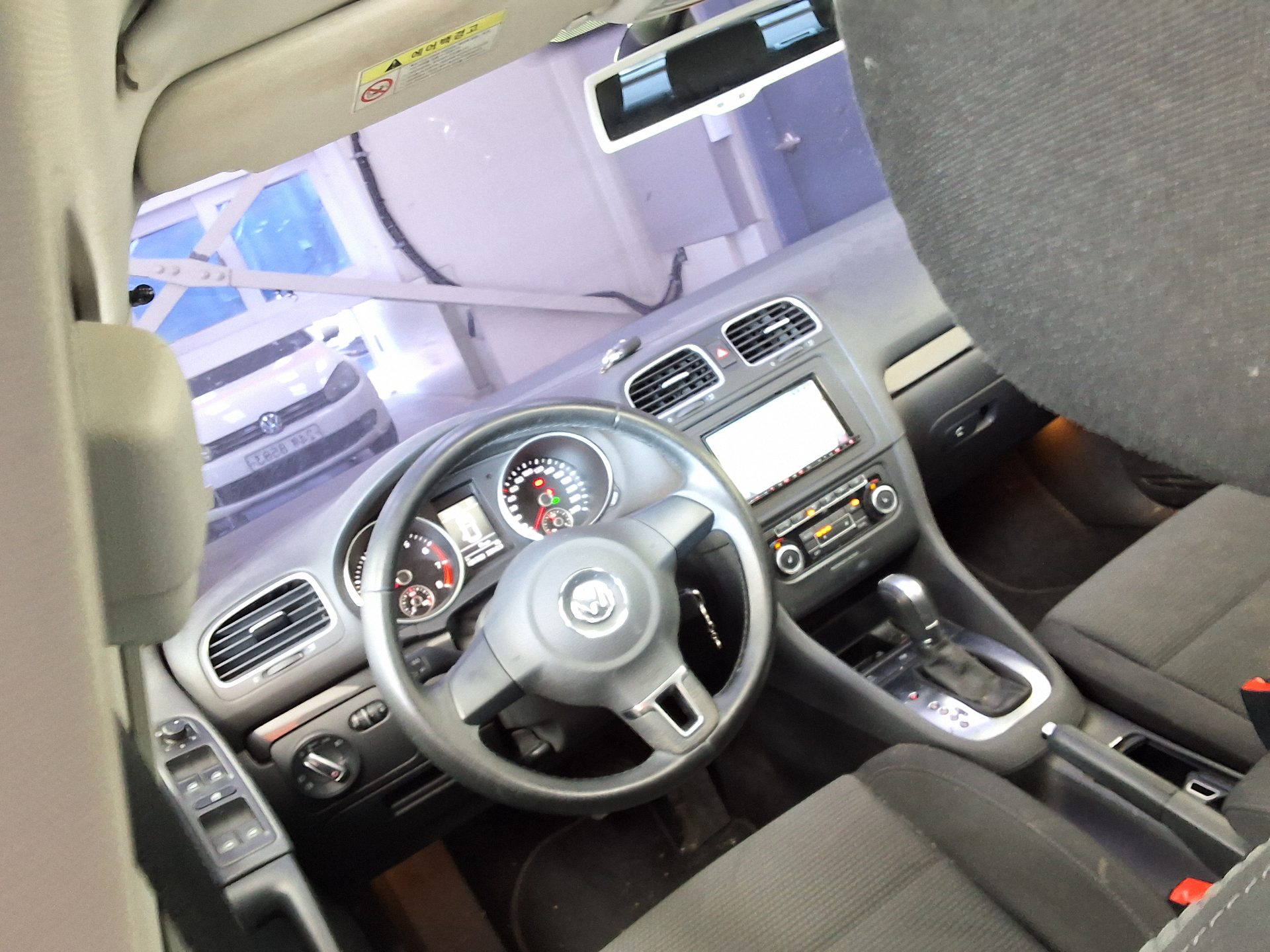 VOLKSWAGEN GOLF (6TH GEN) 1.4 TSI 2011 - zdjęcie 12