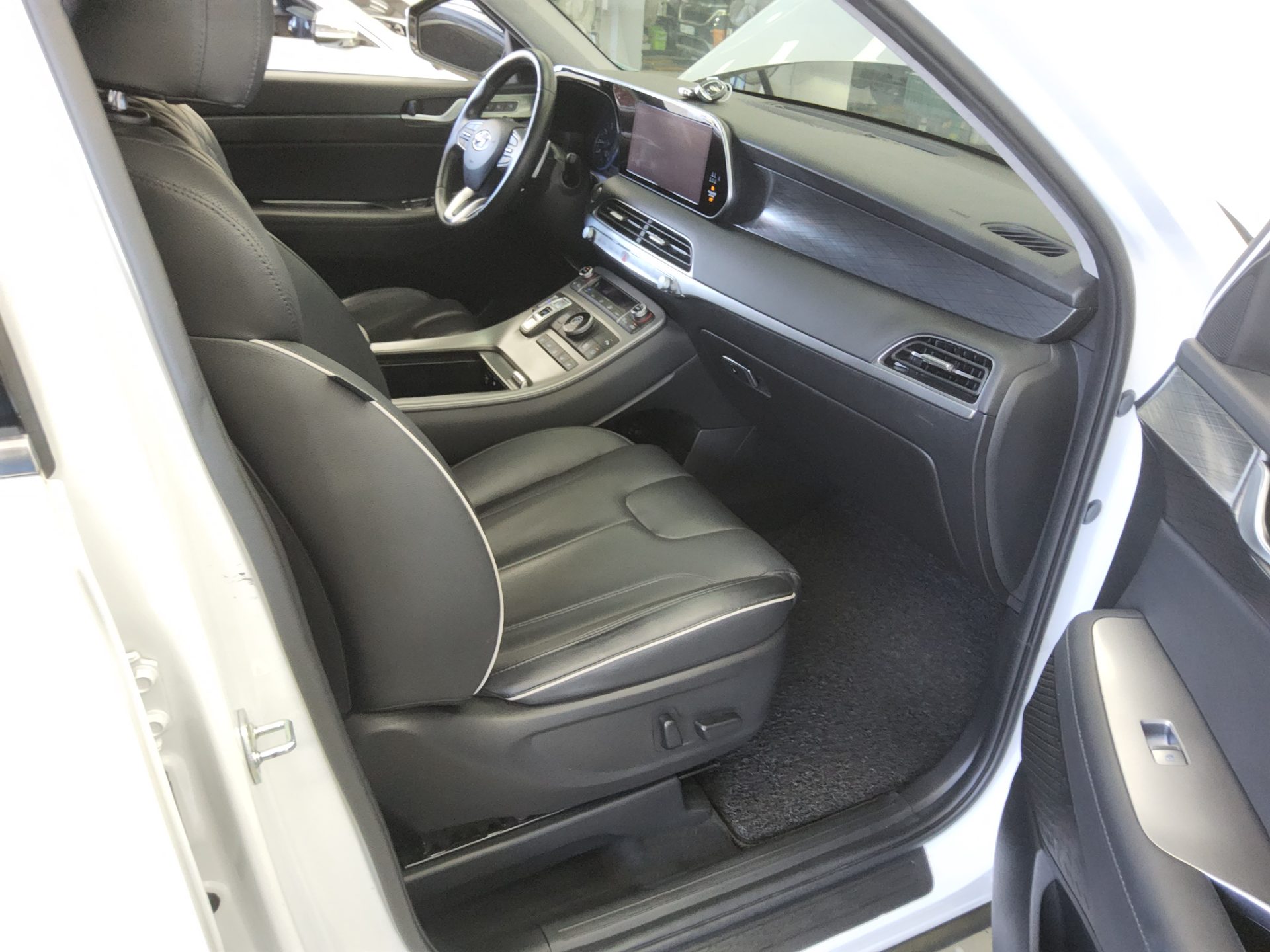HYUNDAI PALISADE 3.8 GASOLINE PRESTIGE 2022 - zdjęcie 14