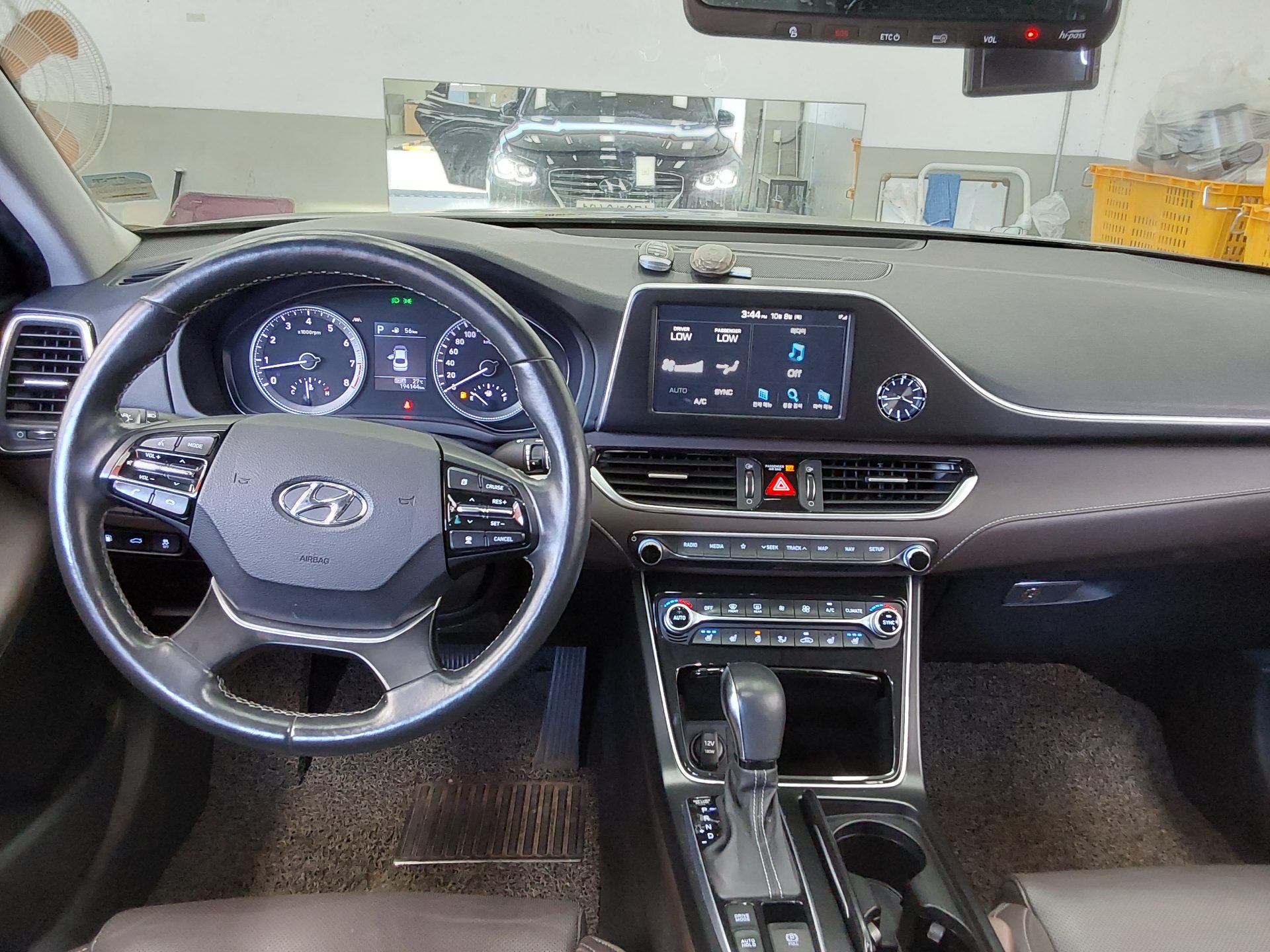 HYUNDAI GRANDEUR IG 2.4 GDi PREMIUM 2019 - zdjęcie 11