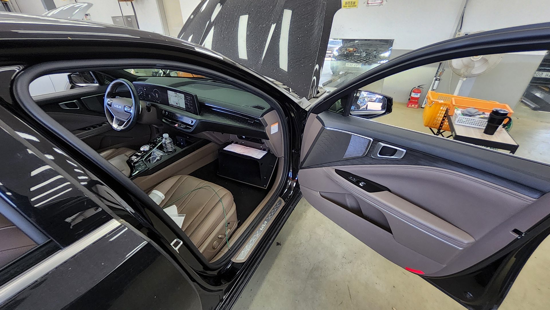 KIA K8 HYBRID HEV NOBLESSE 2023 - zdjęcie 14