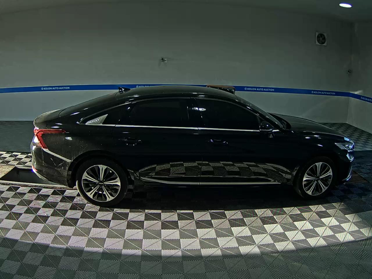 KIA K8 HYBRID HEV NOBLESSE 2023 - zdjęcie 4