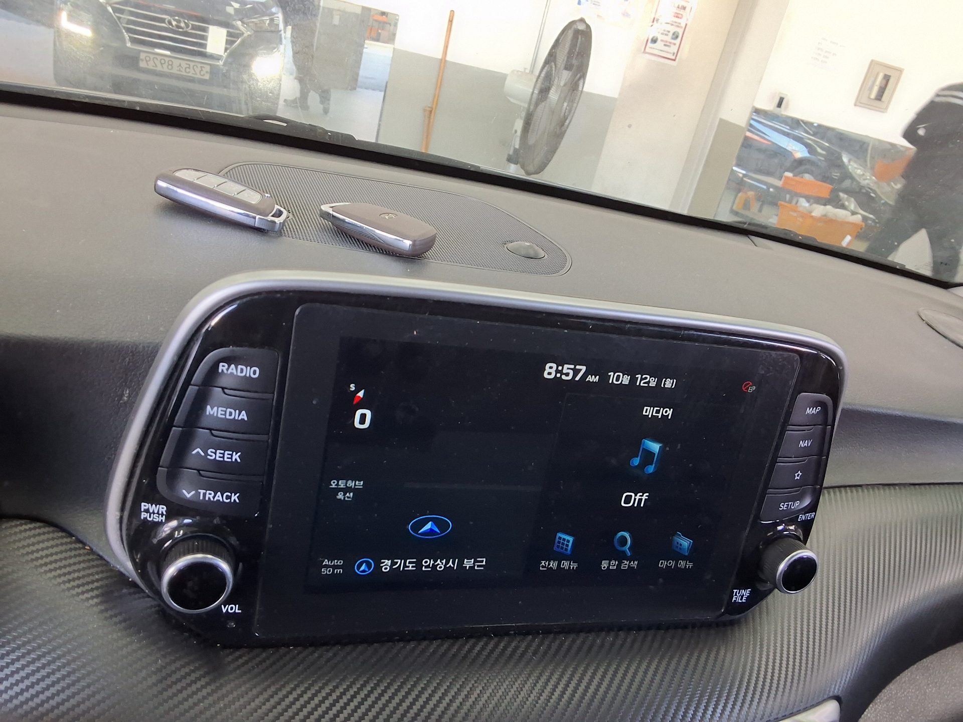 HYUNDAI NEW TUCSON 1.6 DIESEL 2WD SMART 2020 - zdjęcie 17